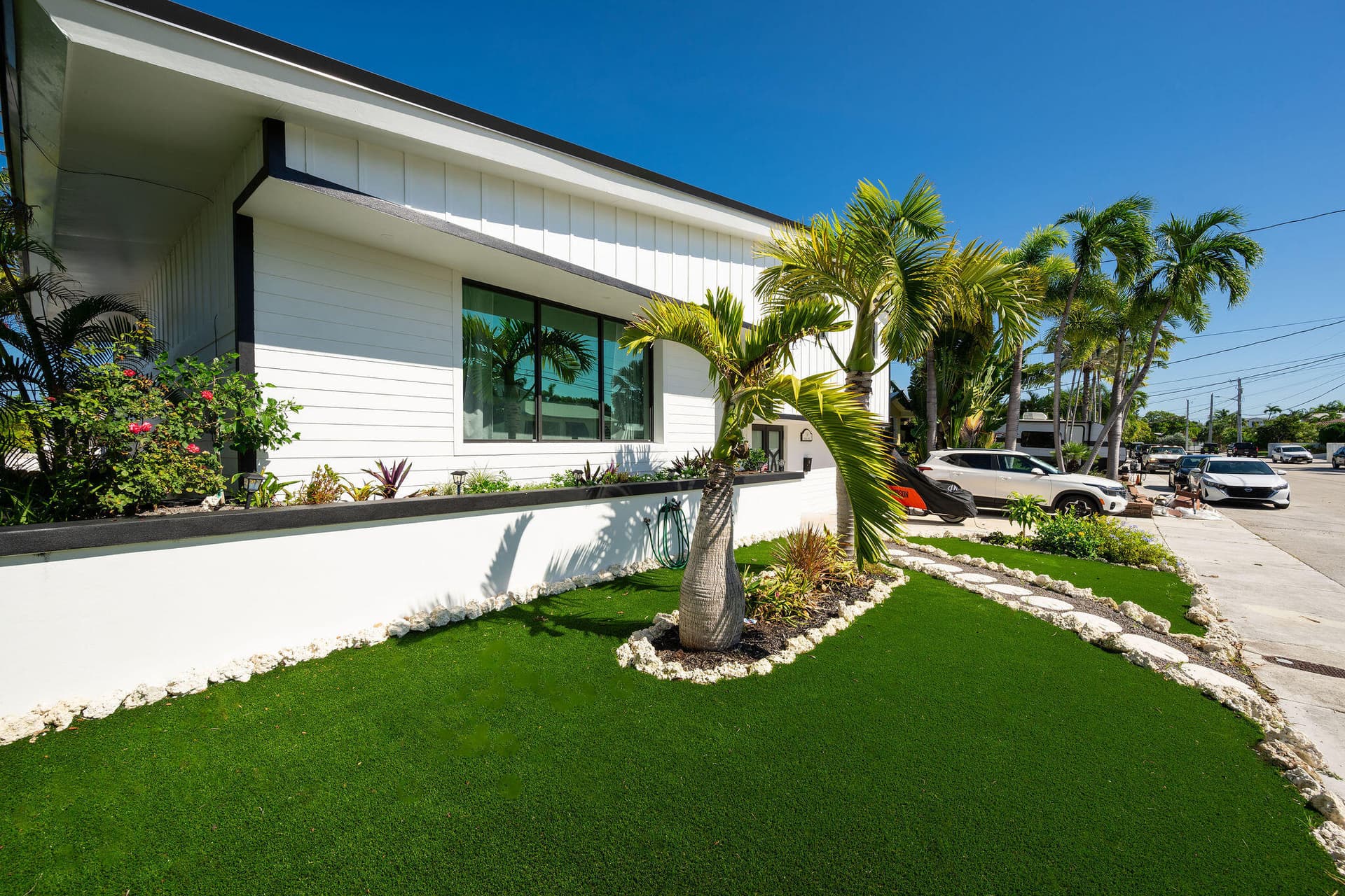 16 Azalea Drive photo 4