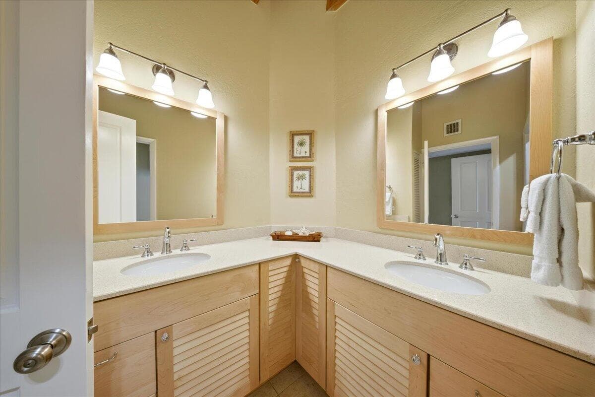 1133 W Ocean Drive 7 photo 21