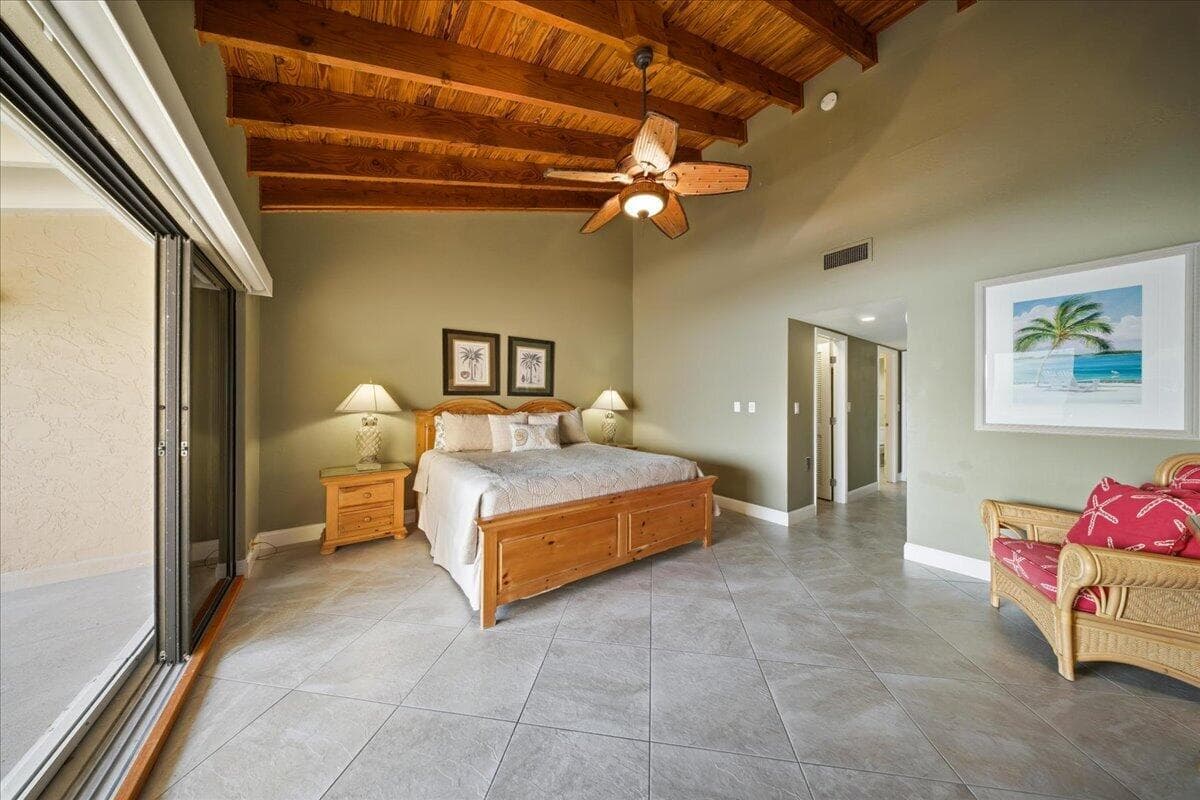 1133 W Ocean Drive 7 photo 16