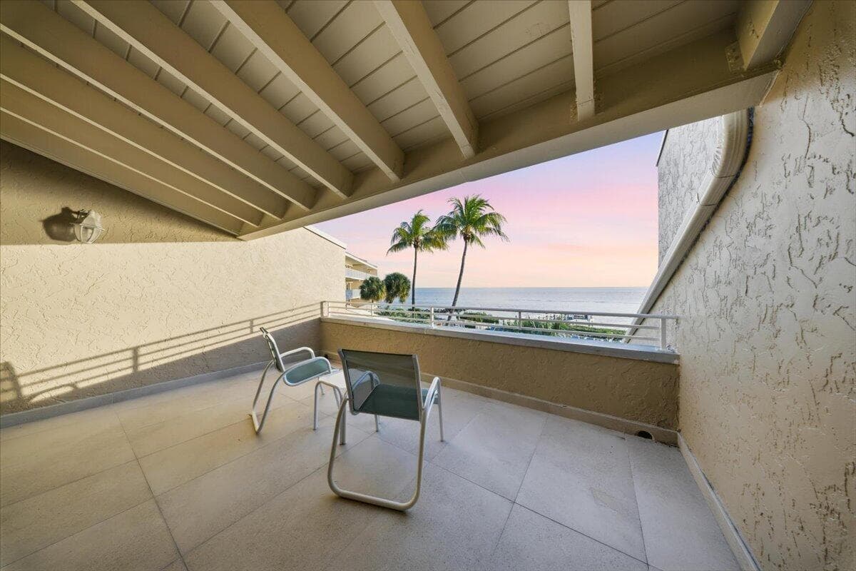 1133 W Ocean Drive 7 photo 18