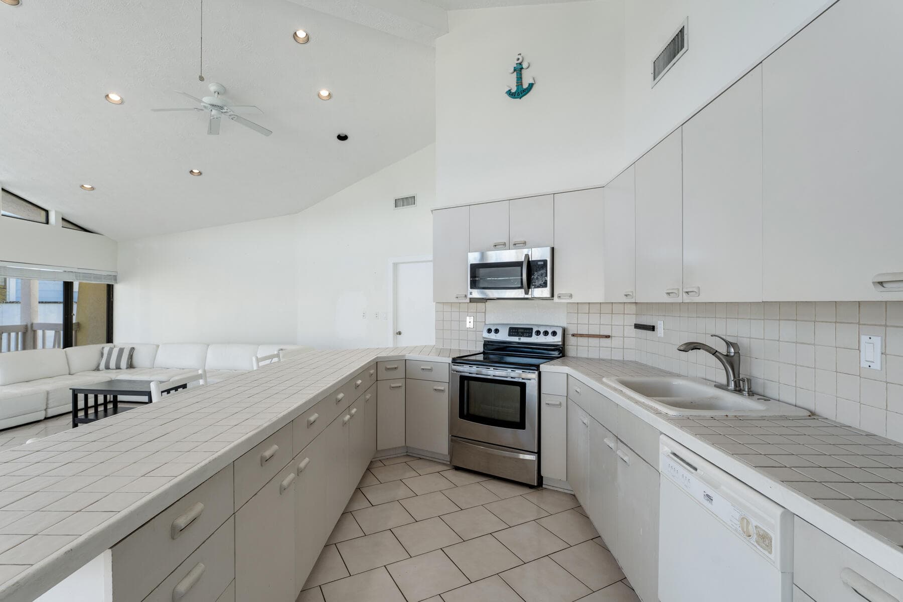 184 Bahama Avenue photo 22