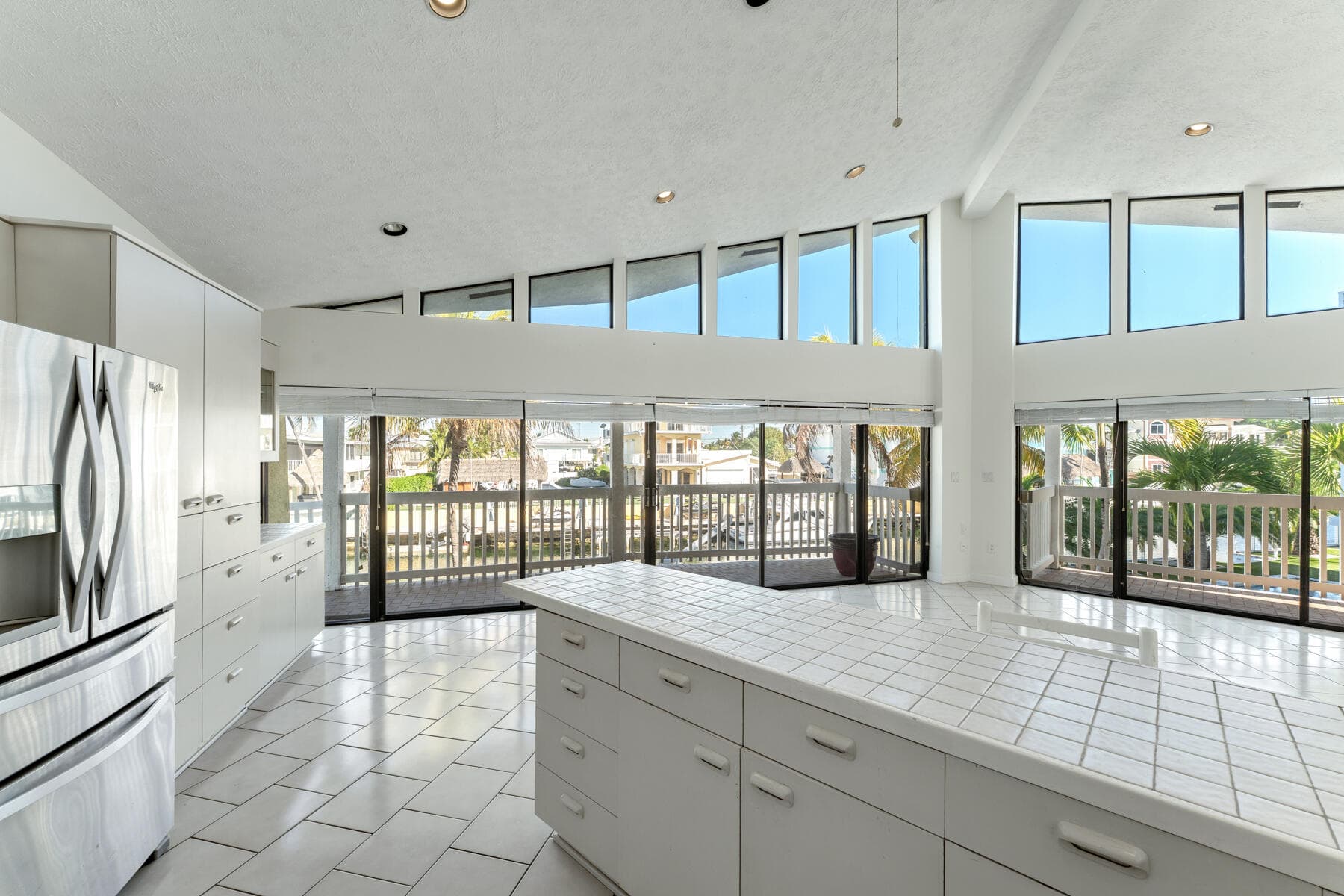 184 Bahama Avenue photo 12