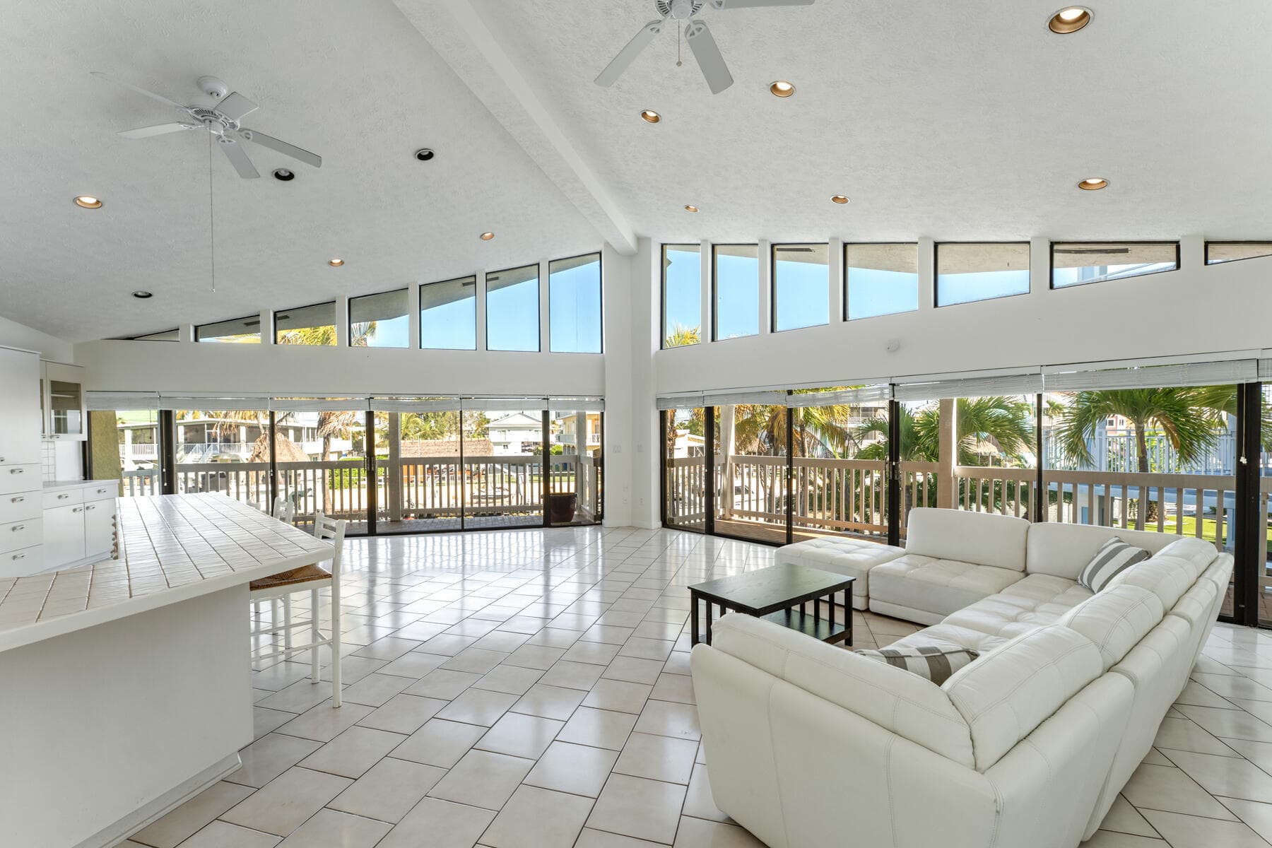 184 Bahama Avenue photo 9