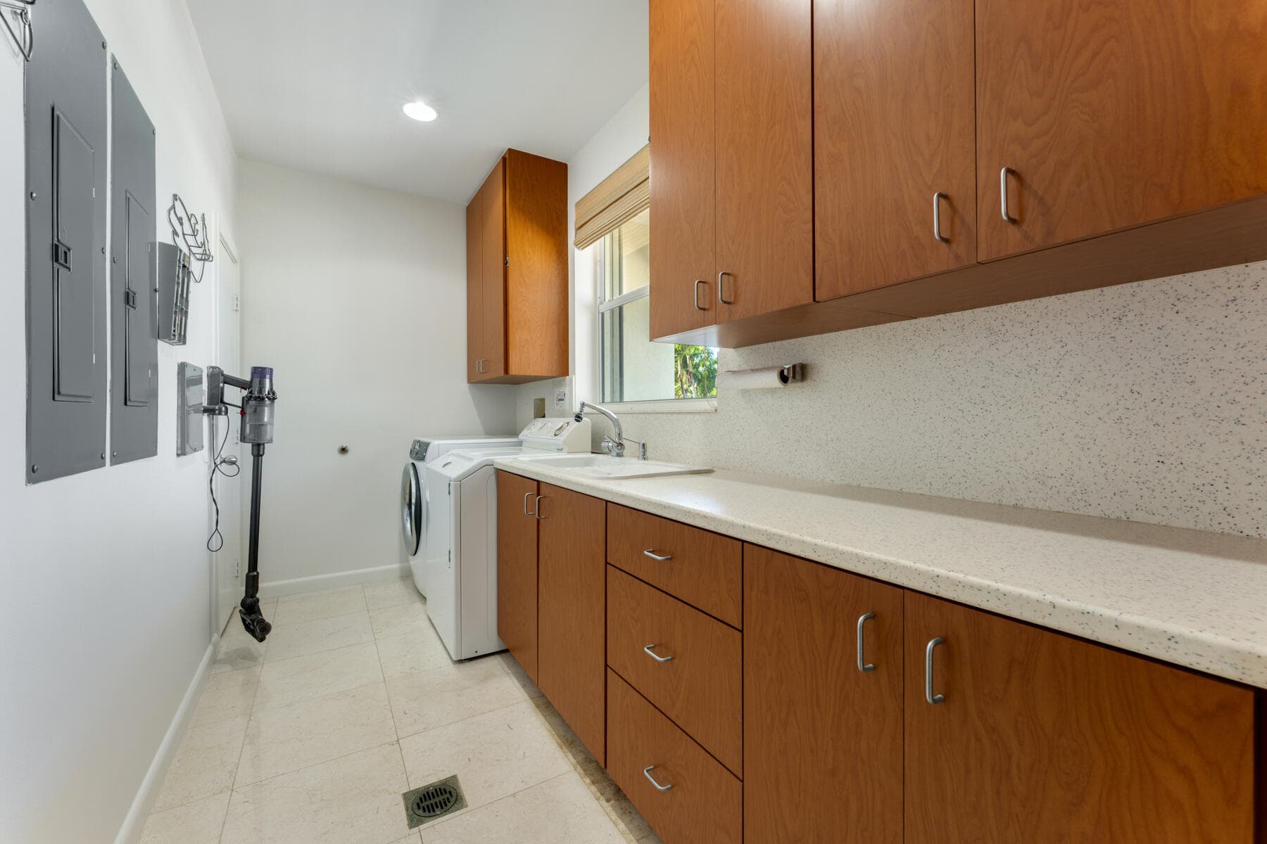 137 Sapodilla Dr photo 18