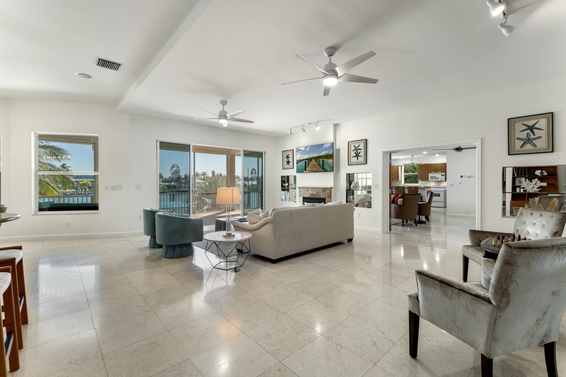 137 Sapodilla Dr photo 11