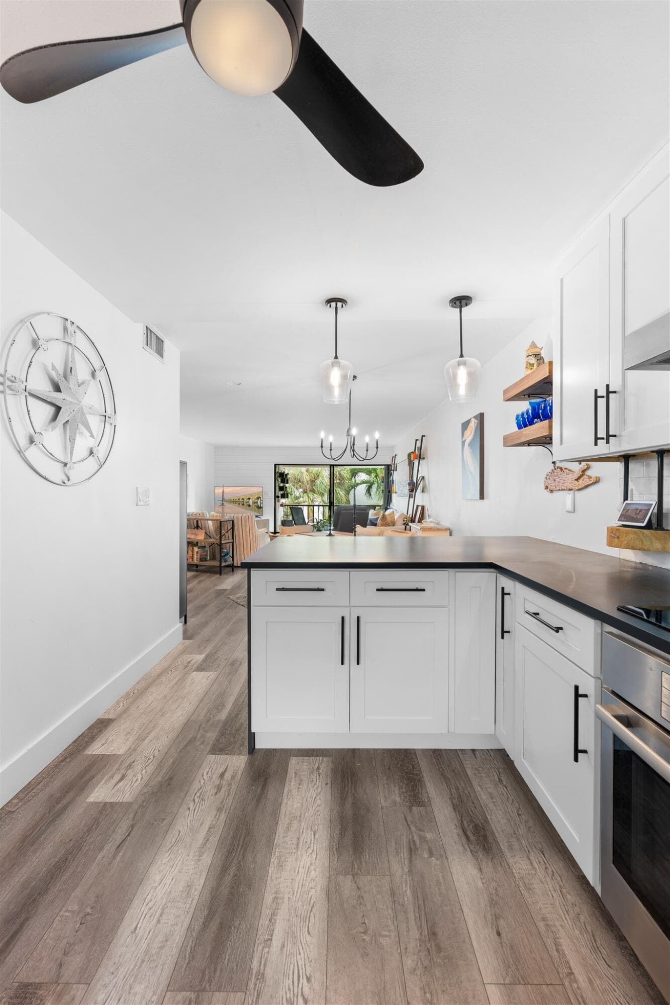 601 W Ocean Drive 105D photo 13