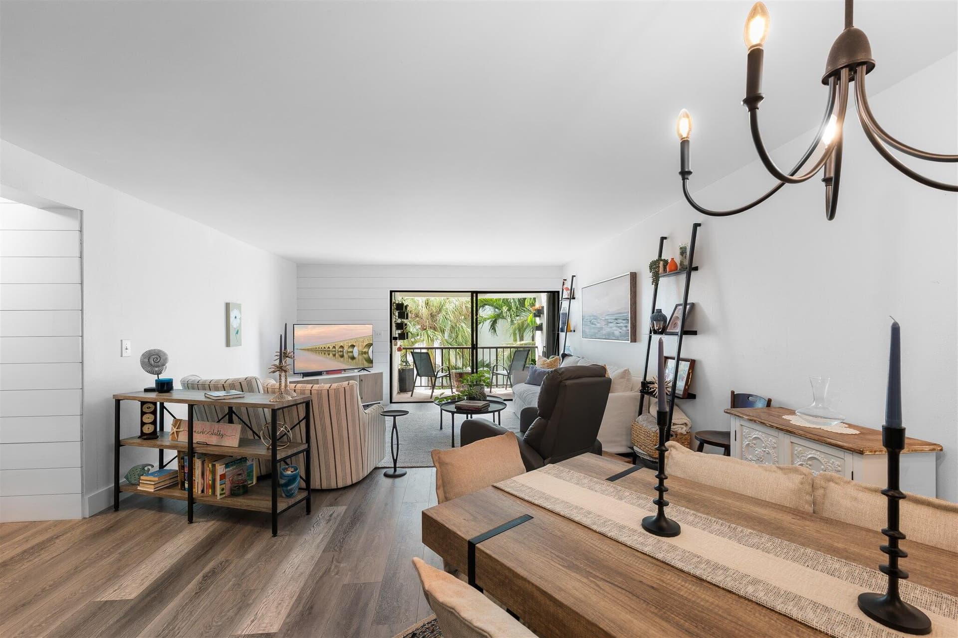 601 W Ocean Drive 105D photo 10