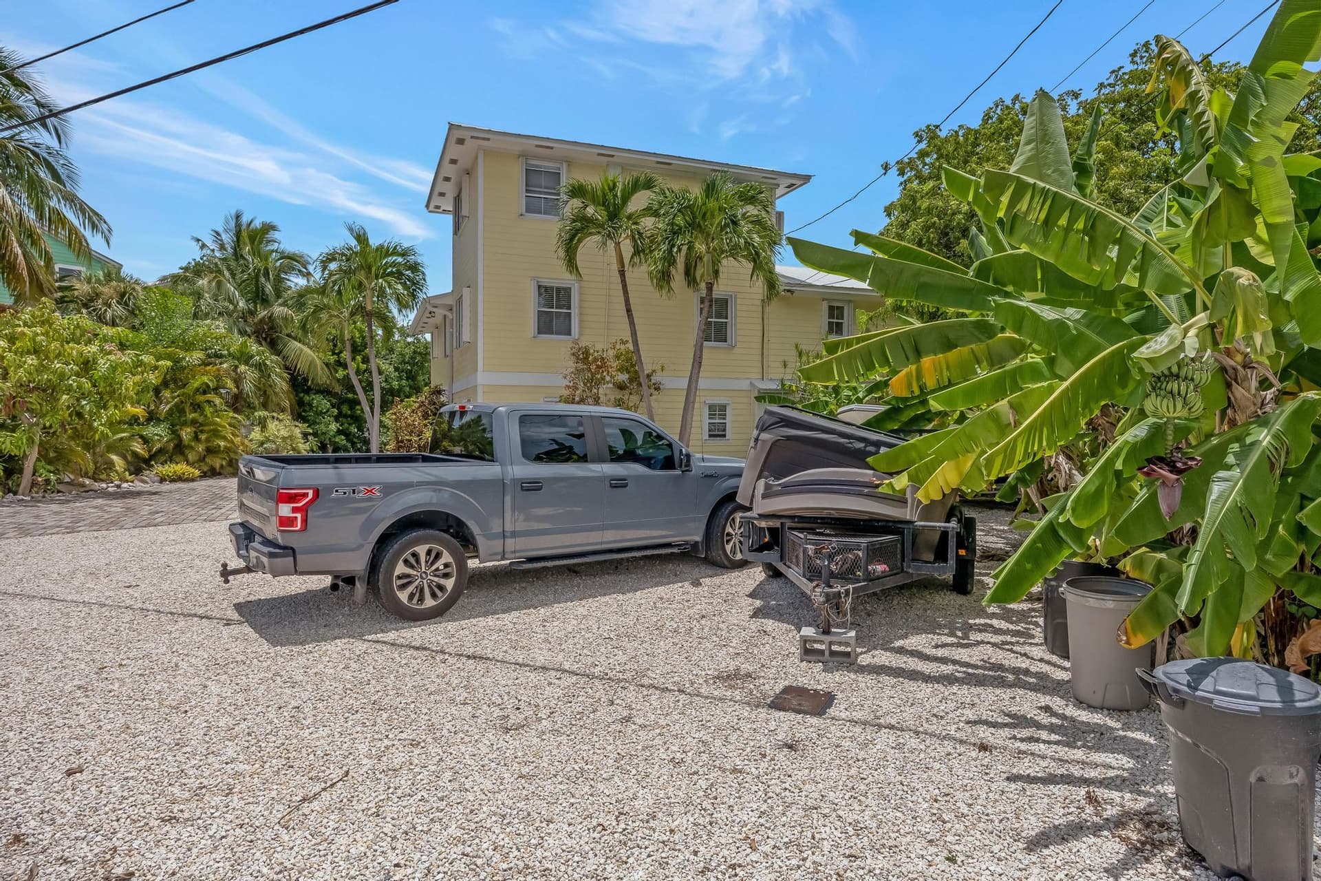 9 Jade Drive photo 1