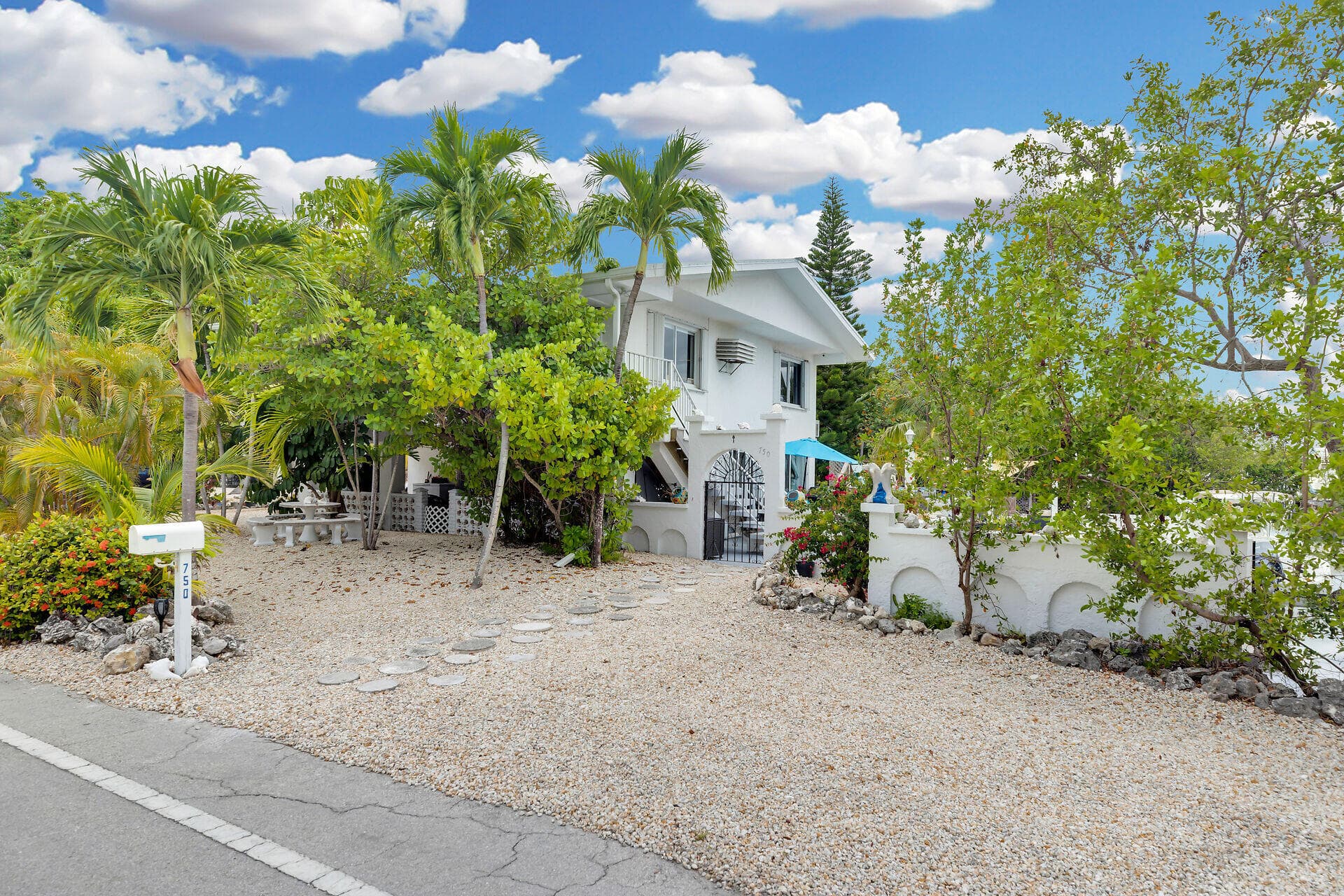 750 W Indies Drive photo 17