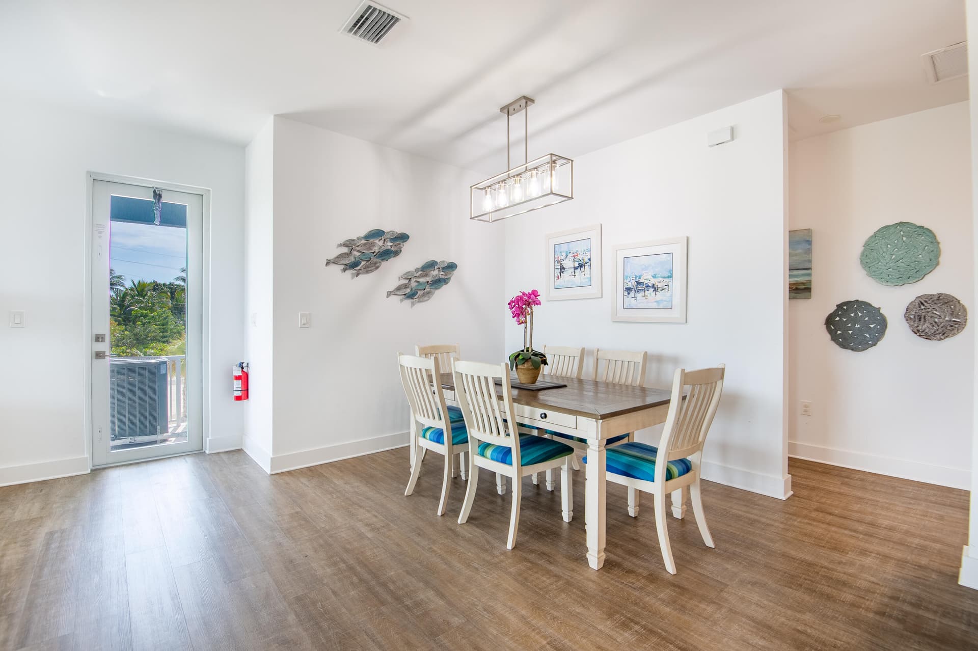101 Avenue D photo 23
