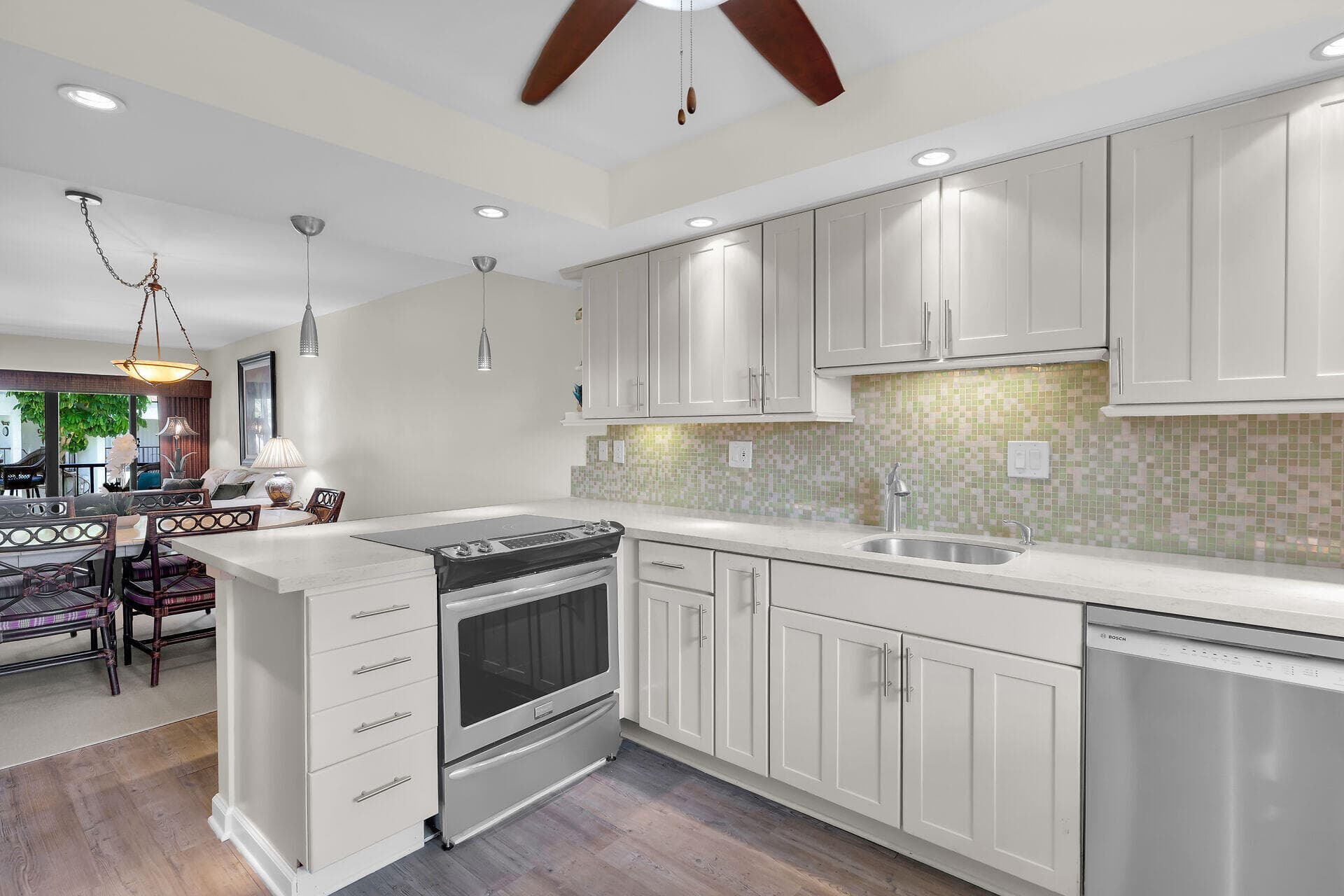 601 W Ocean Drive 316-D photo 11