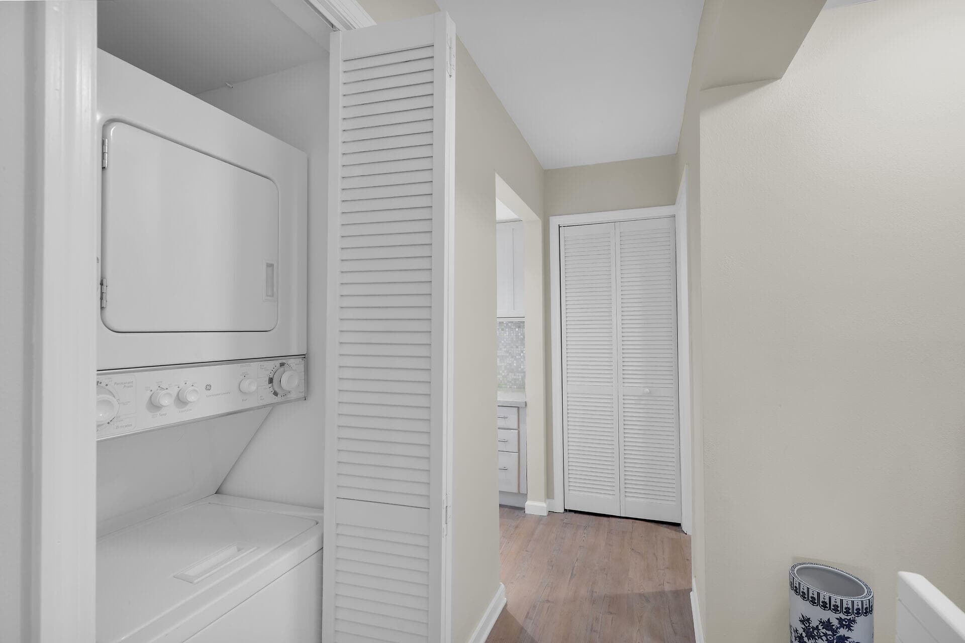 601 W Ocean Drive 316-D photo 14