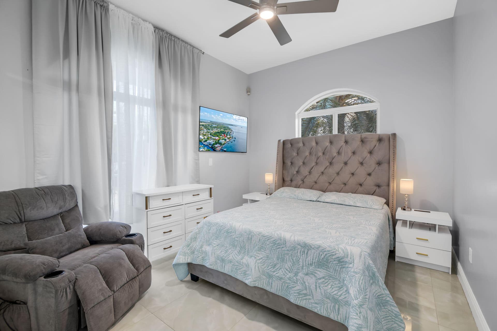 8070 Gulfstream Boulevard photo 13