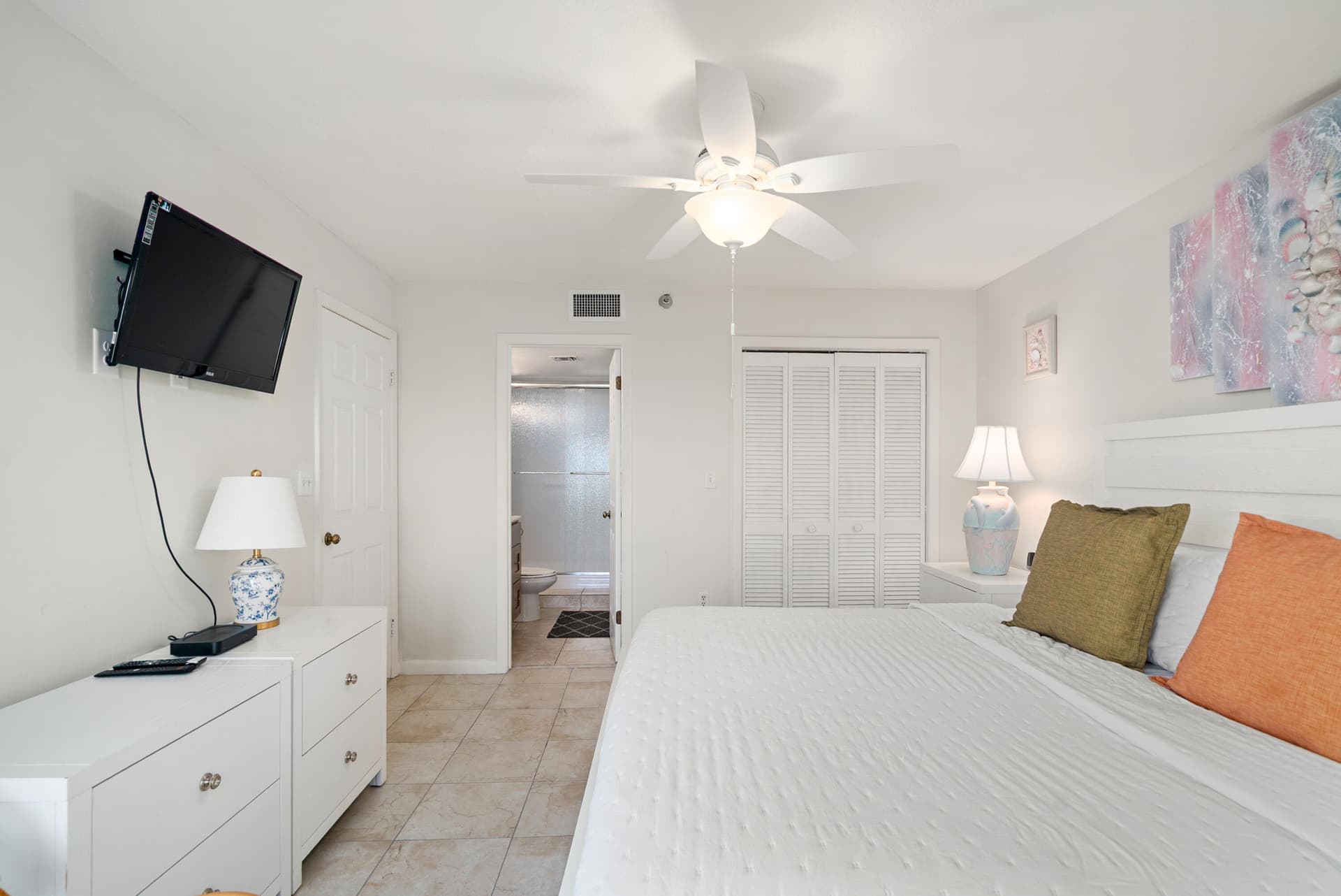 500 Burton Drive 4206 photo 14