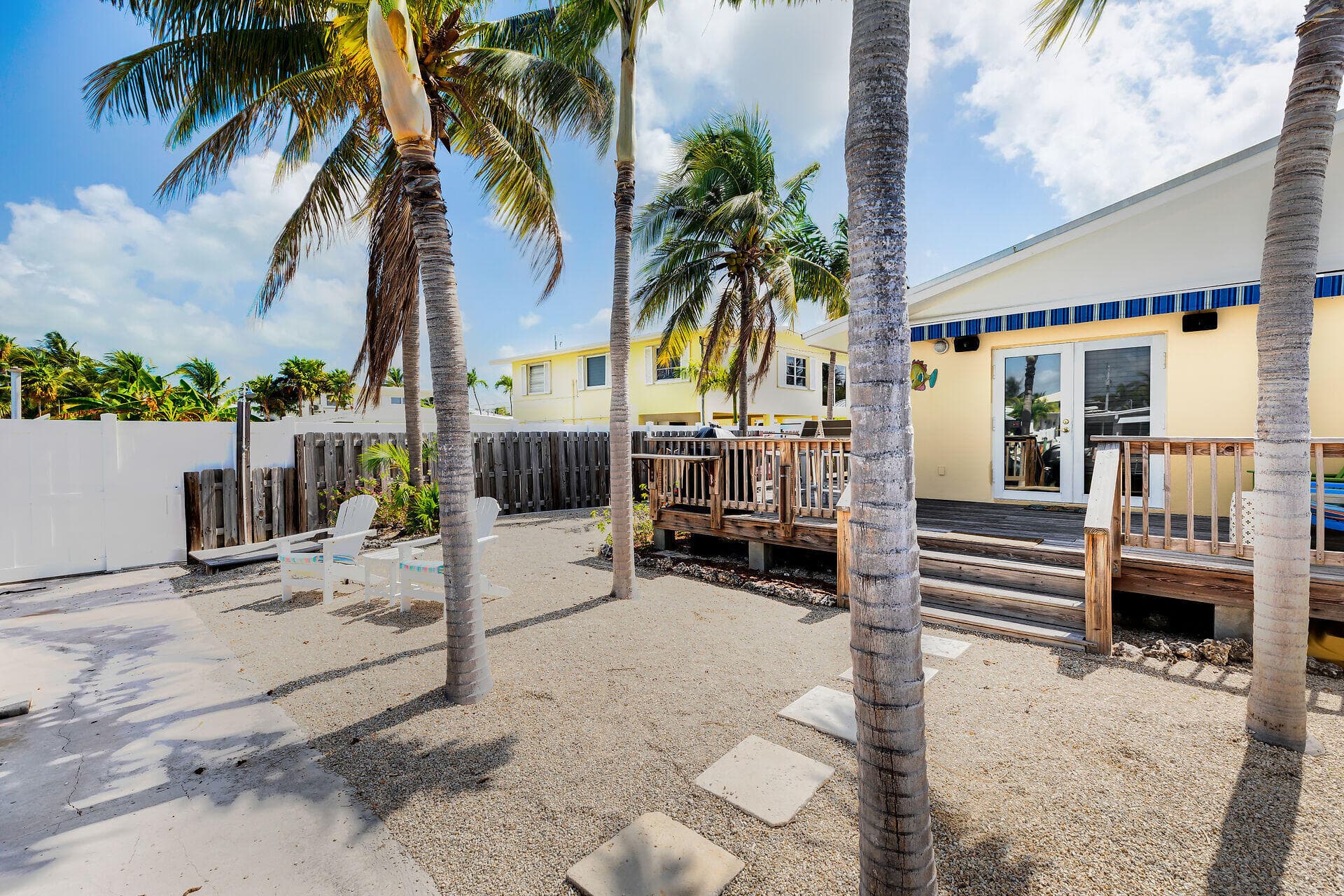 271 3rd Street photo 25