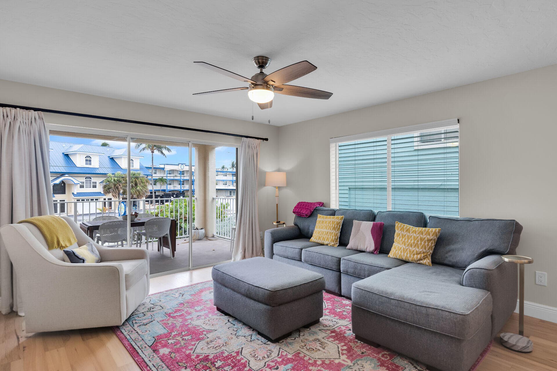 315 E Ocean Drive photo 10