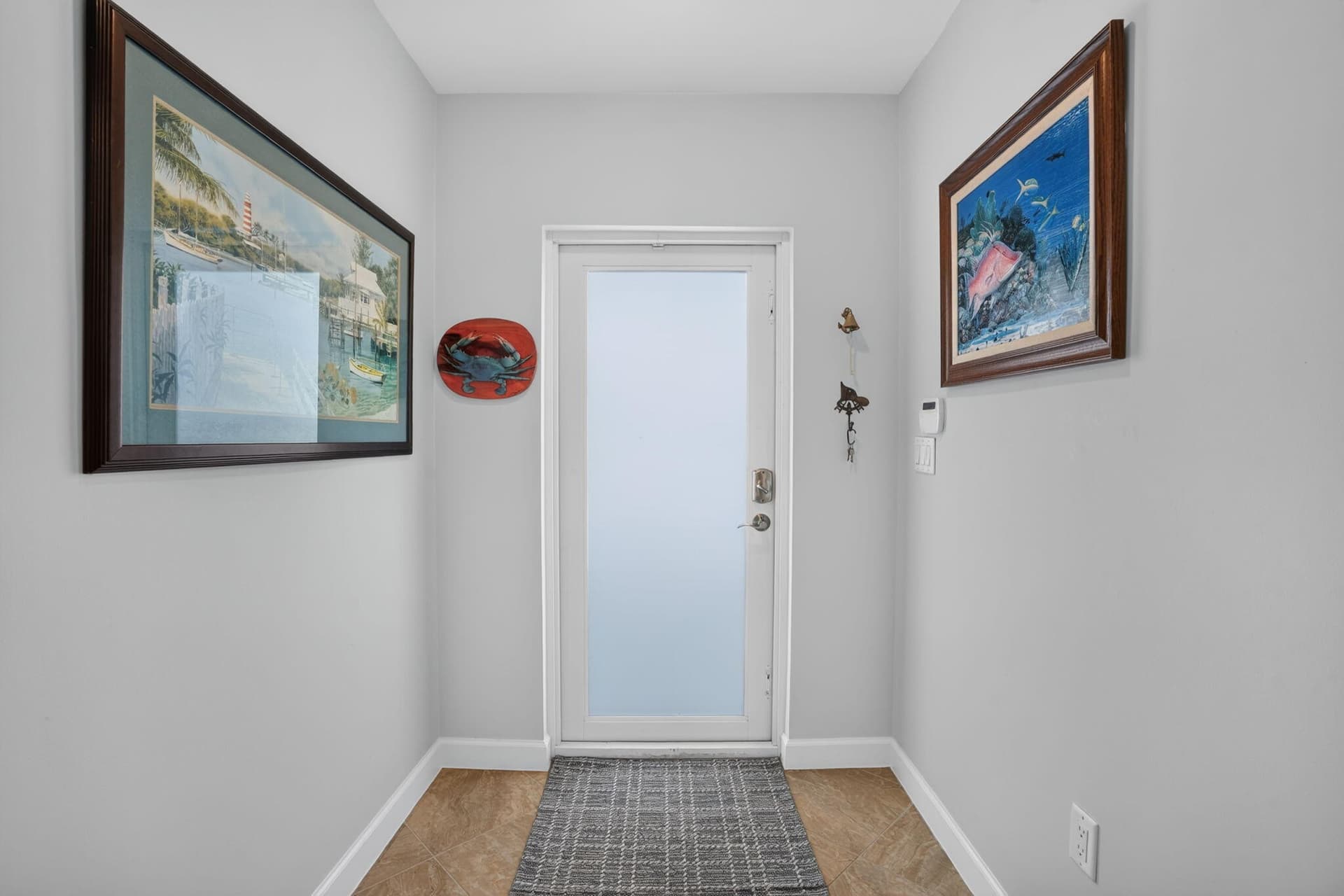 1608 Monmouth Lane photo 4