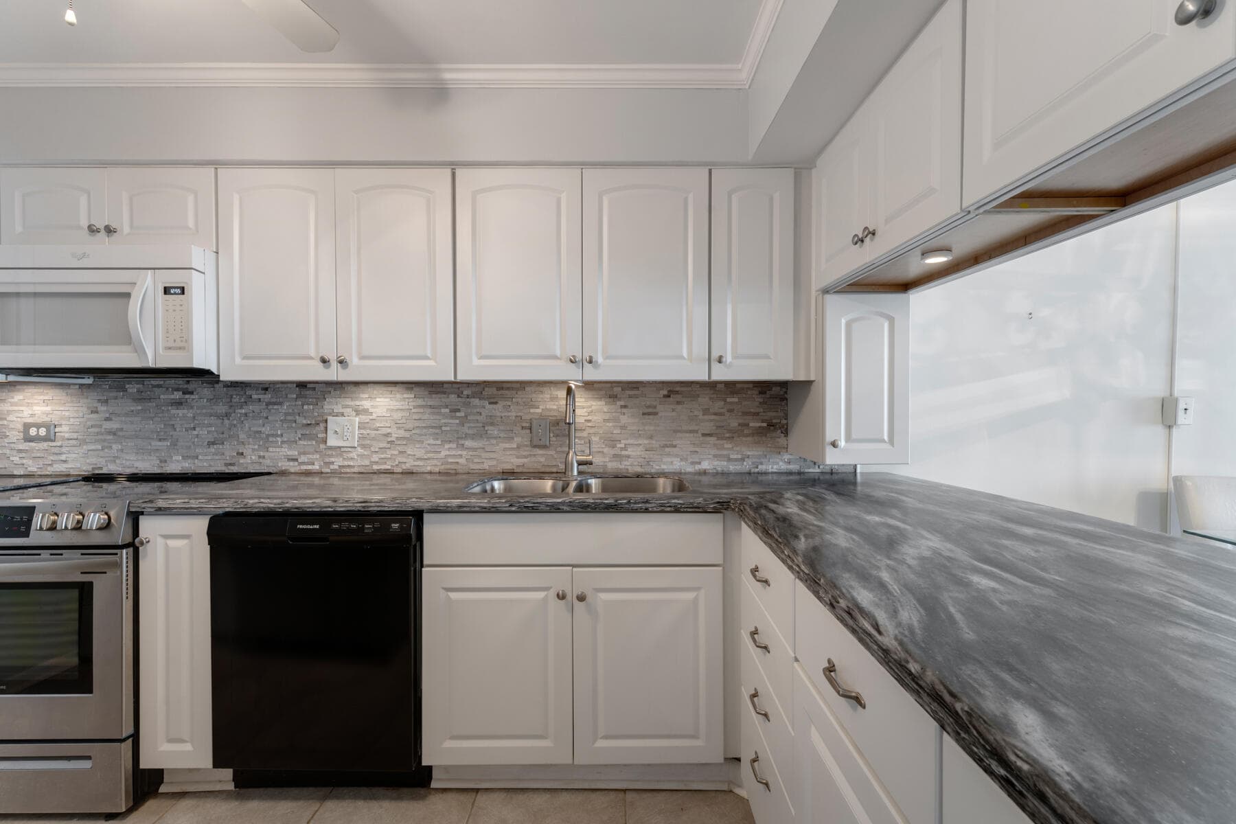 1115 Sombrero Boulevard 102B photo 11