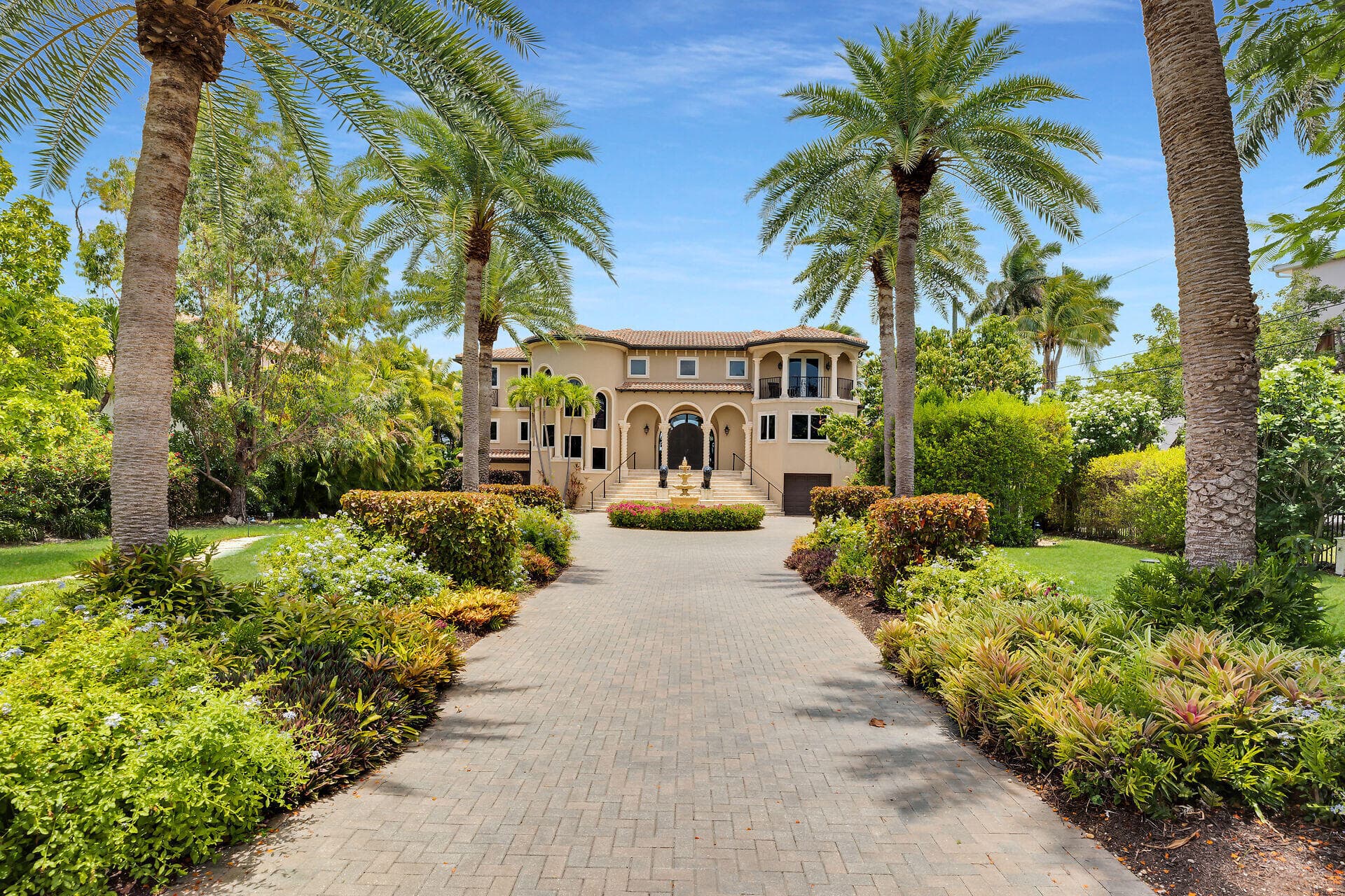 119 Coco Plum Drive photo 4