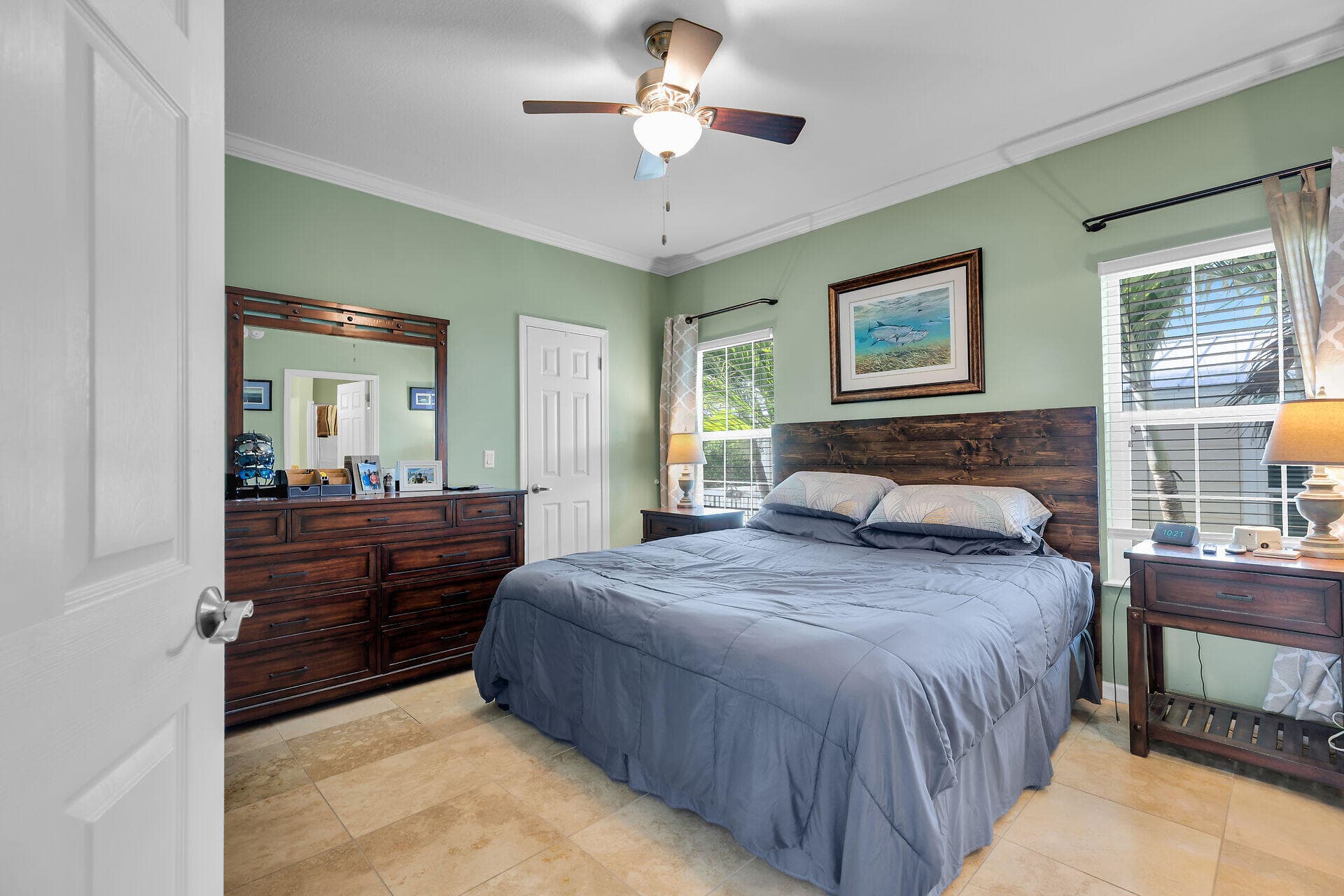 27 Barcelona Drive photo 15