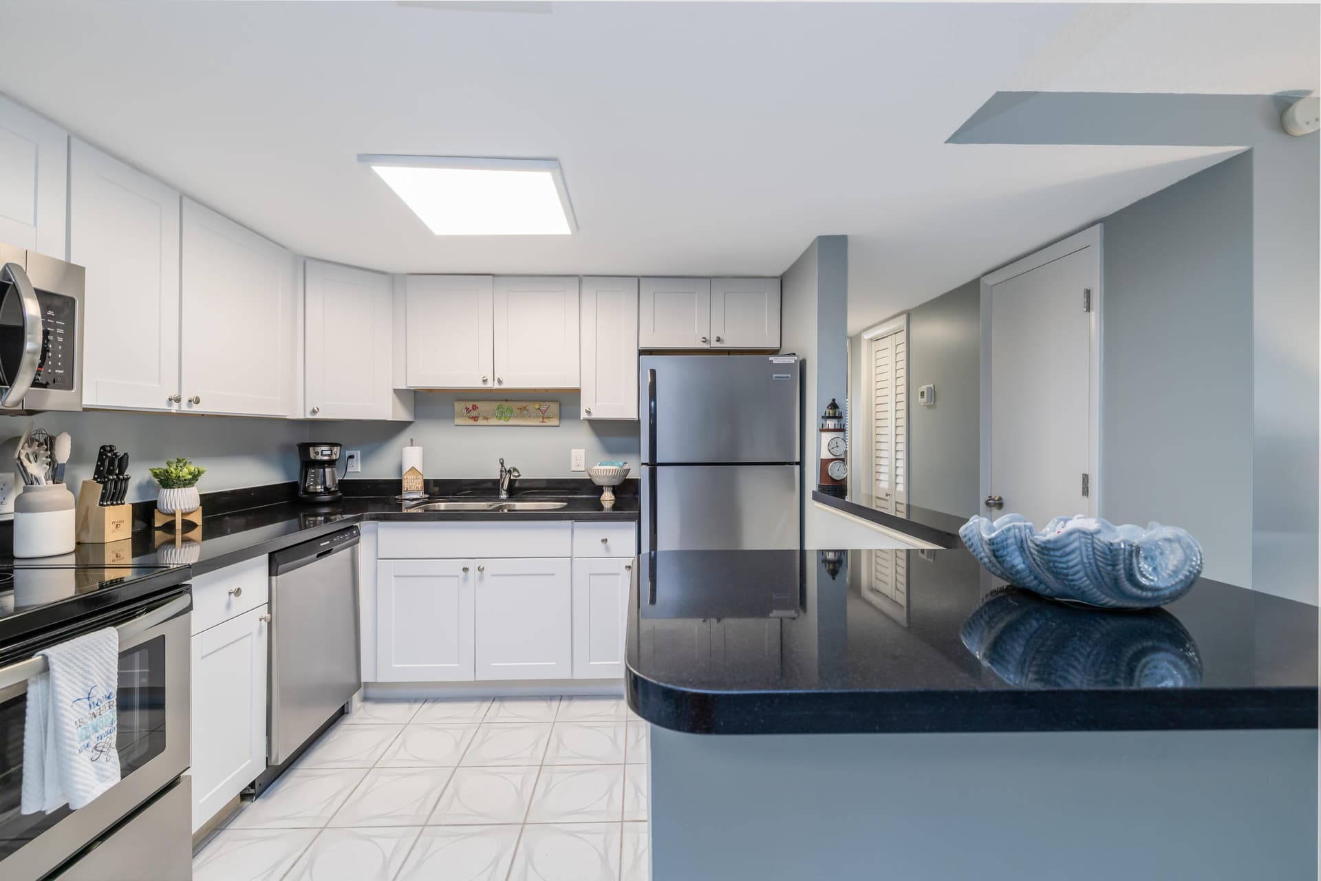 107 Avenue D APT 201 photo 15