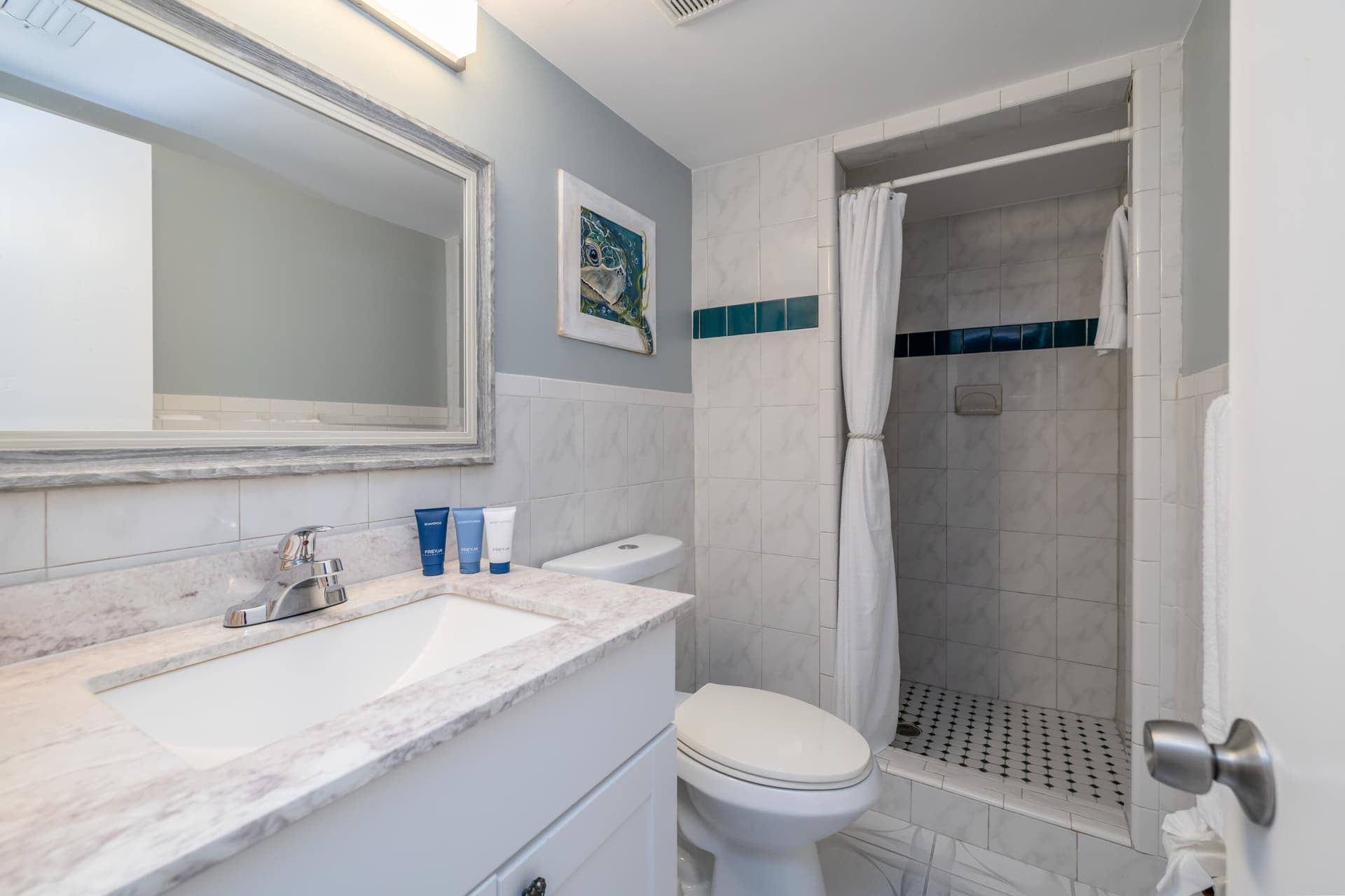 107 Avenue D APT 201 photo 20