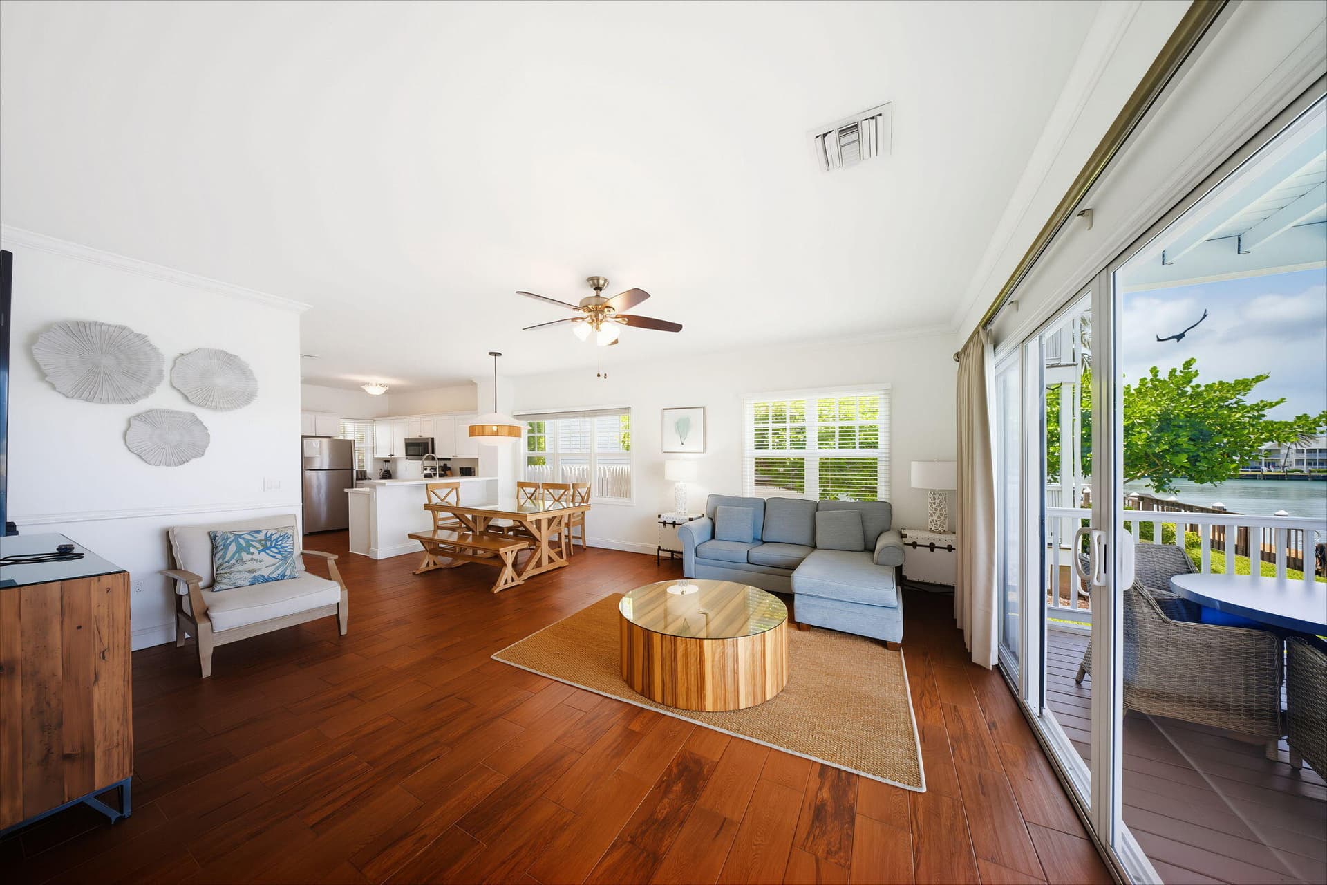 7044 Harbor Village Drive photo 15