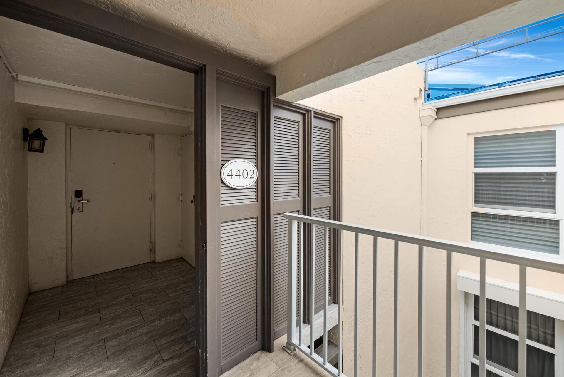 4402 Marina Villa Drive photo 6