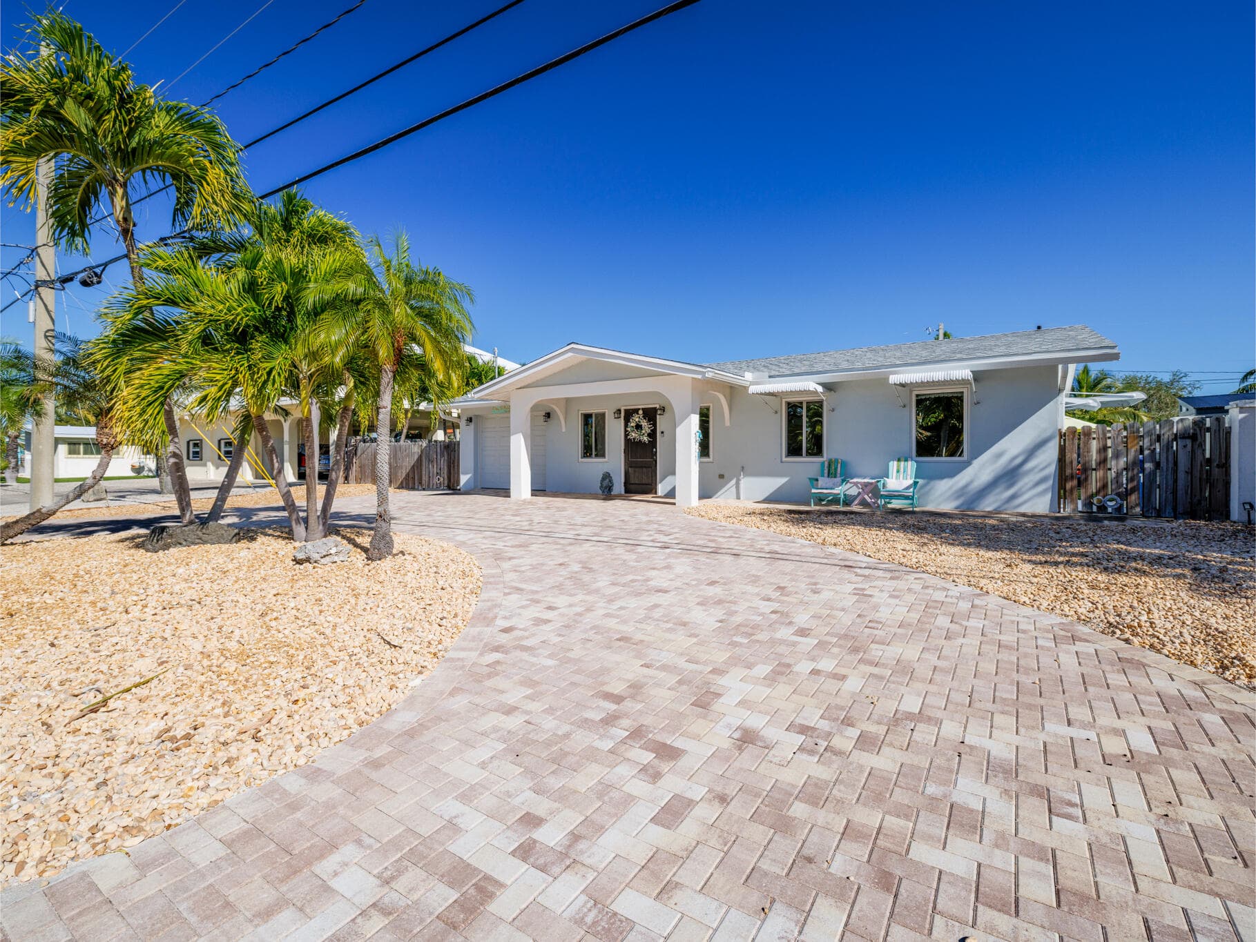 1657 Watson Boulevard photo 4