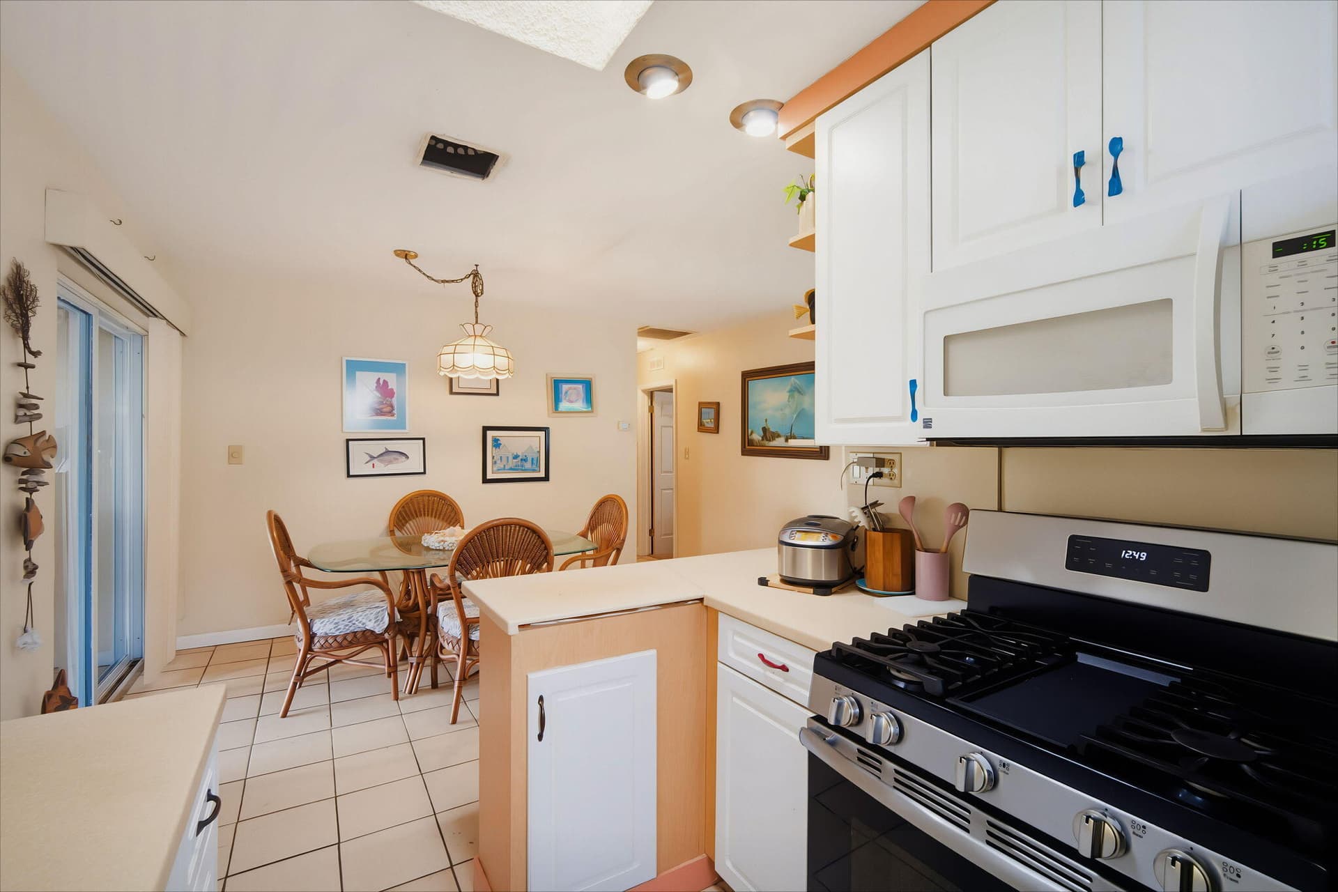 27 N Lake Drive photo 12