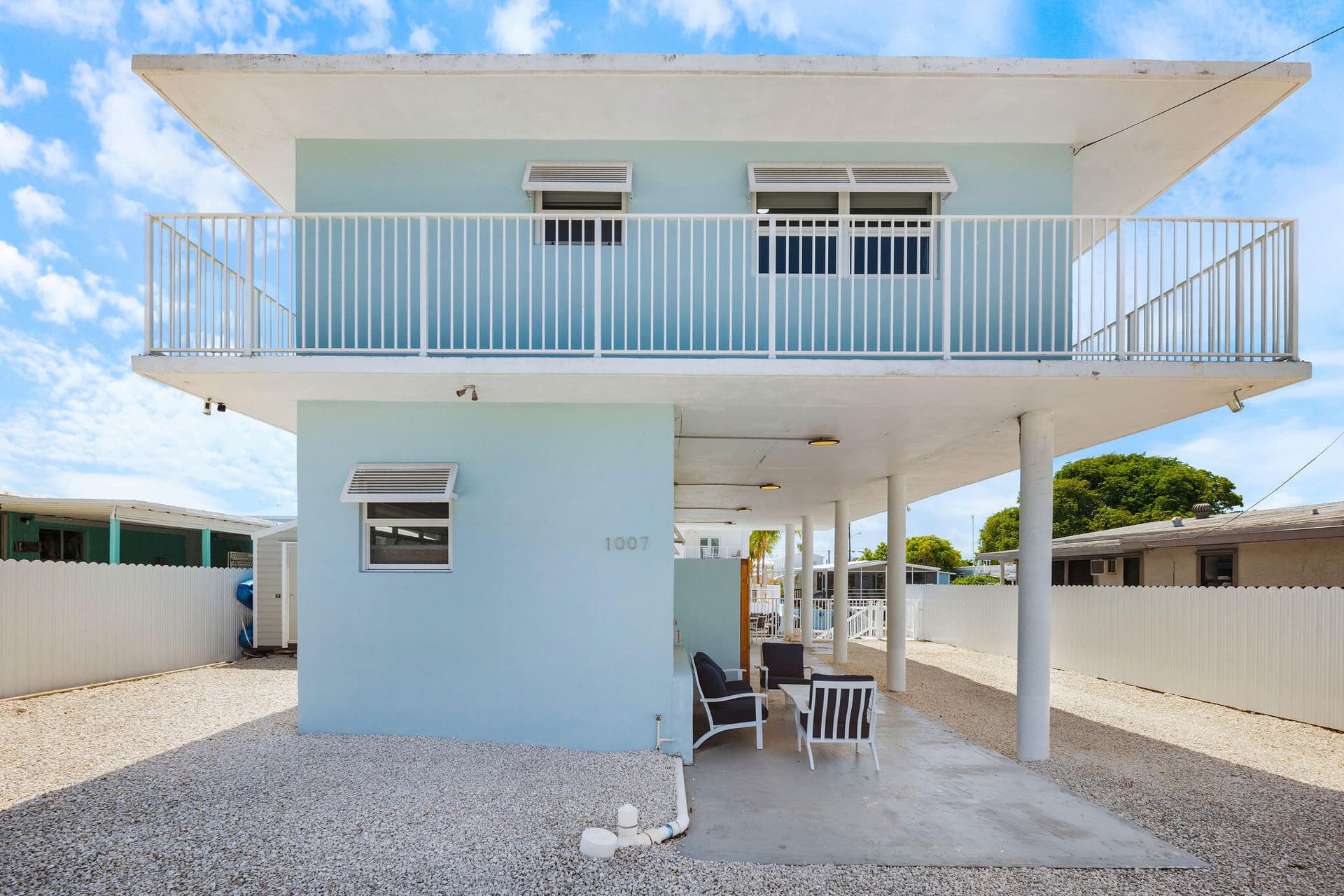 1007 Hialeah Lane photo 1