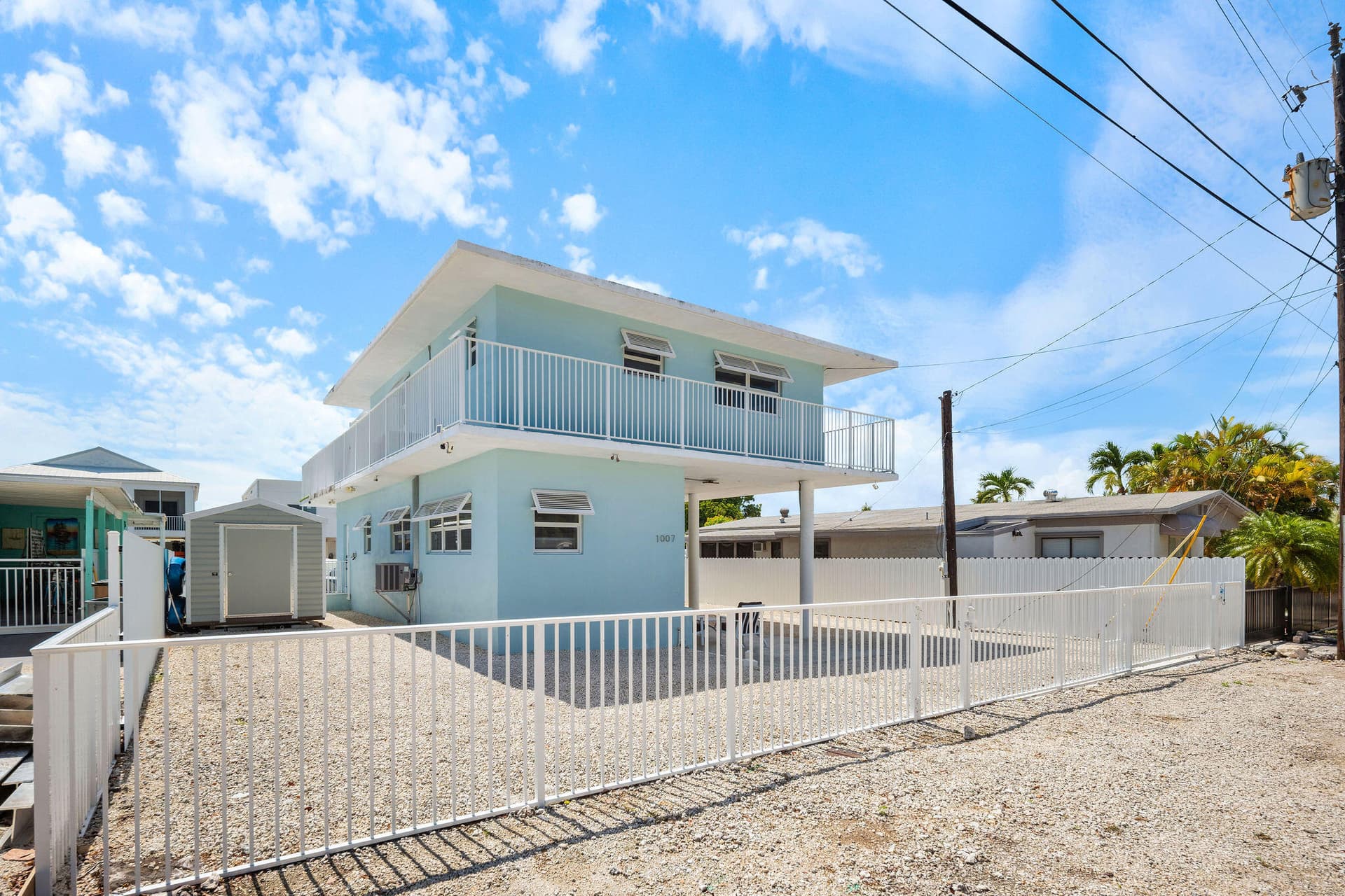 1007 Hialeah Lane photo 4