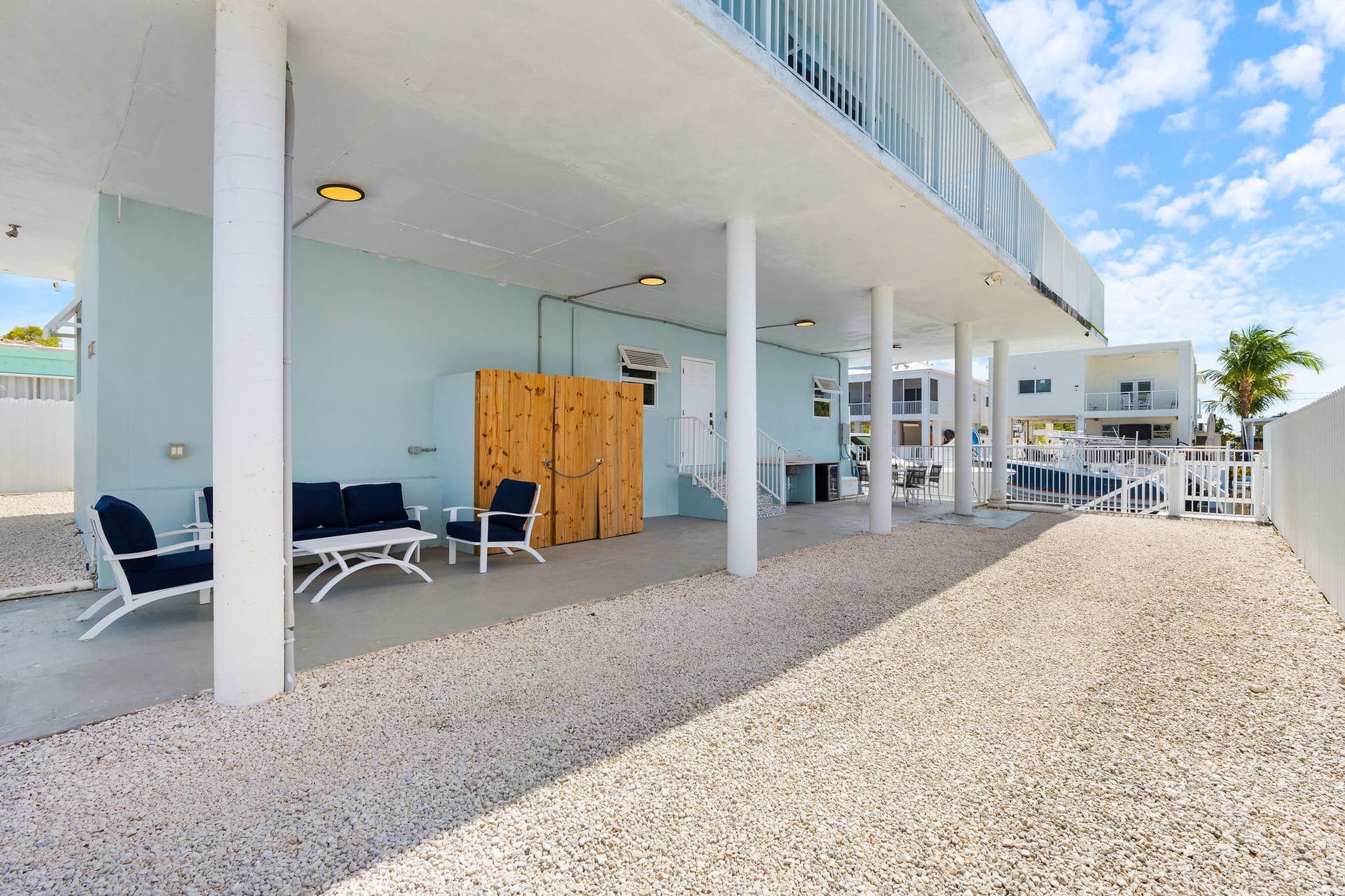 1007 Hialeah Lane photo 5