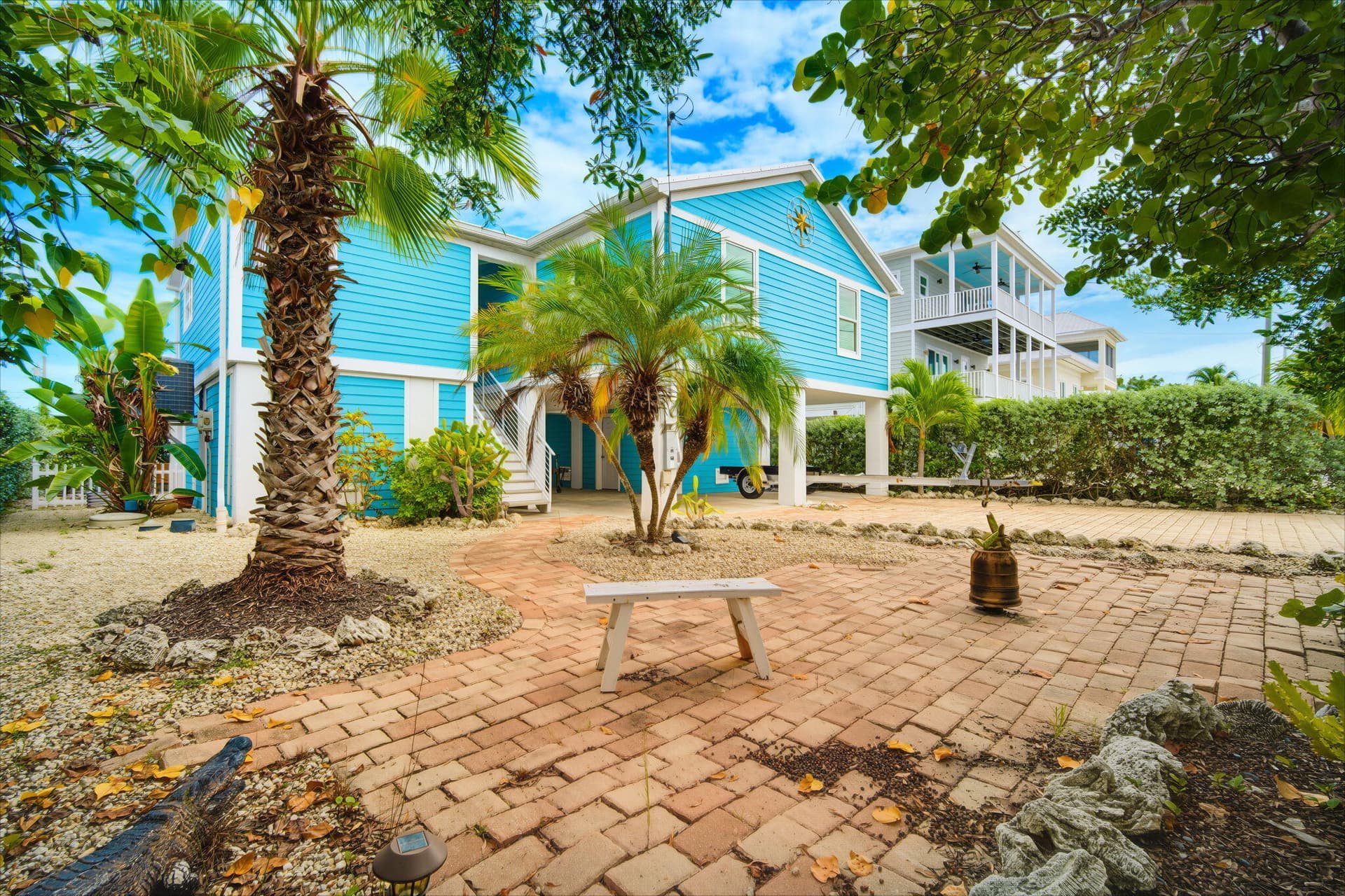 569 Pirates Road photo 8