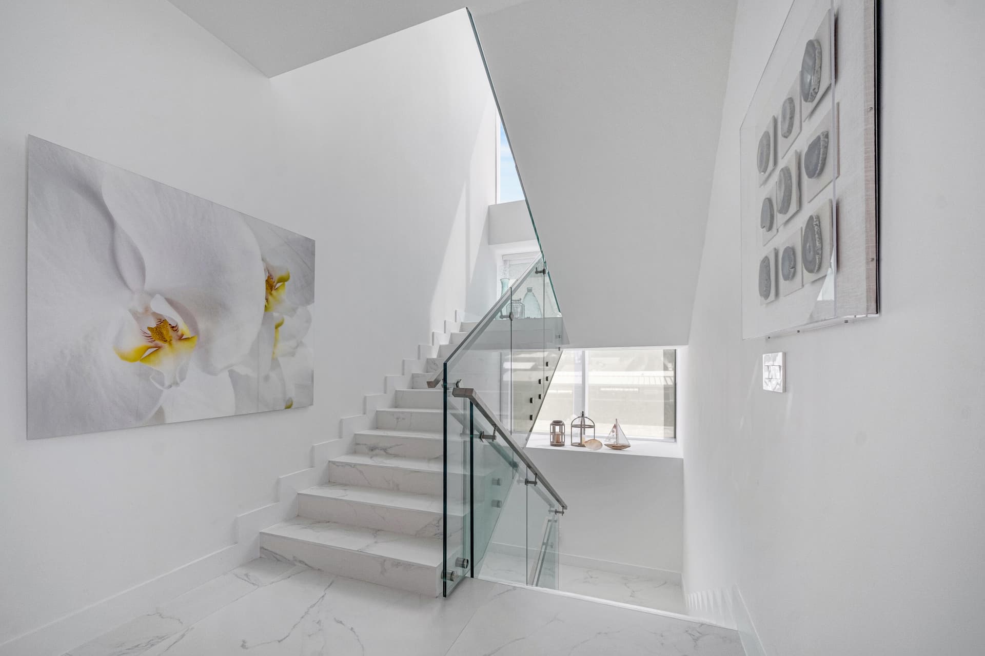 164 W Avenue C photo 13