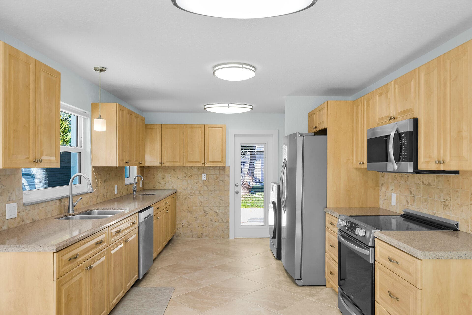 251 Azalea Street photo 11