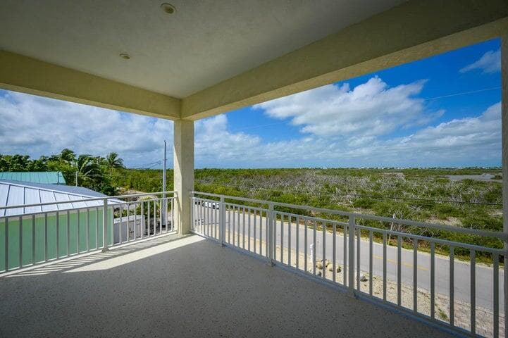 589 Pirates Road photo 25