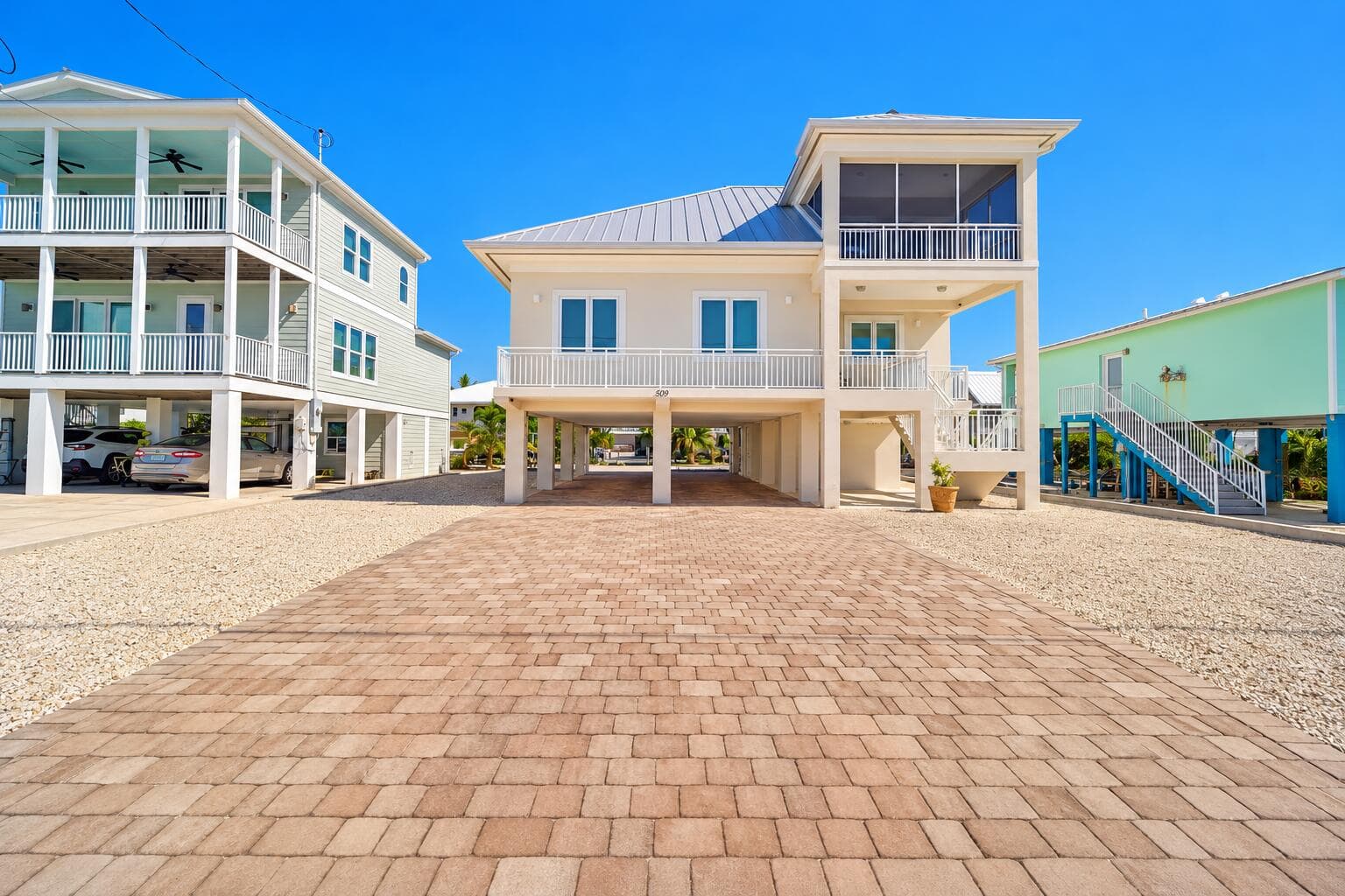 589 Pirates Road photo 4