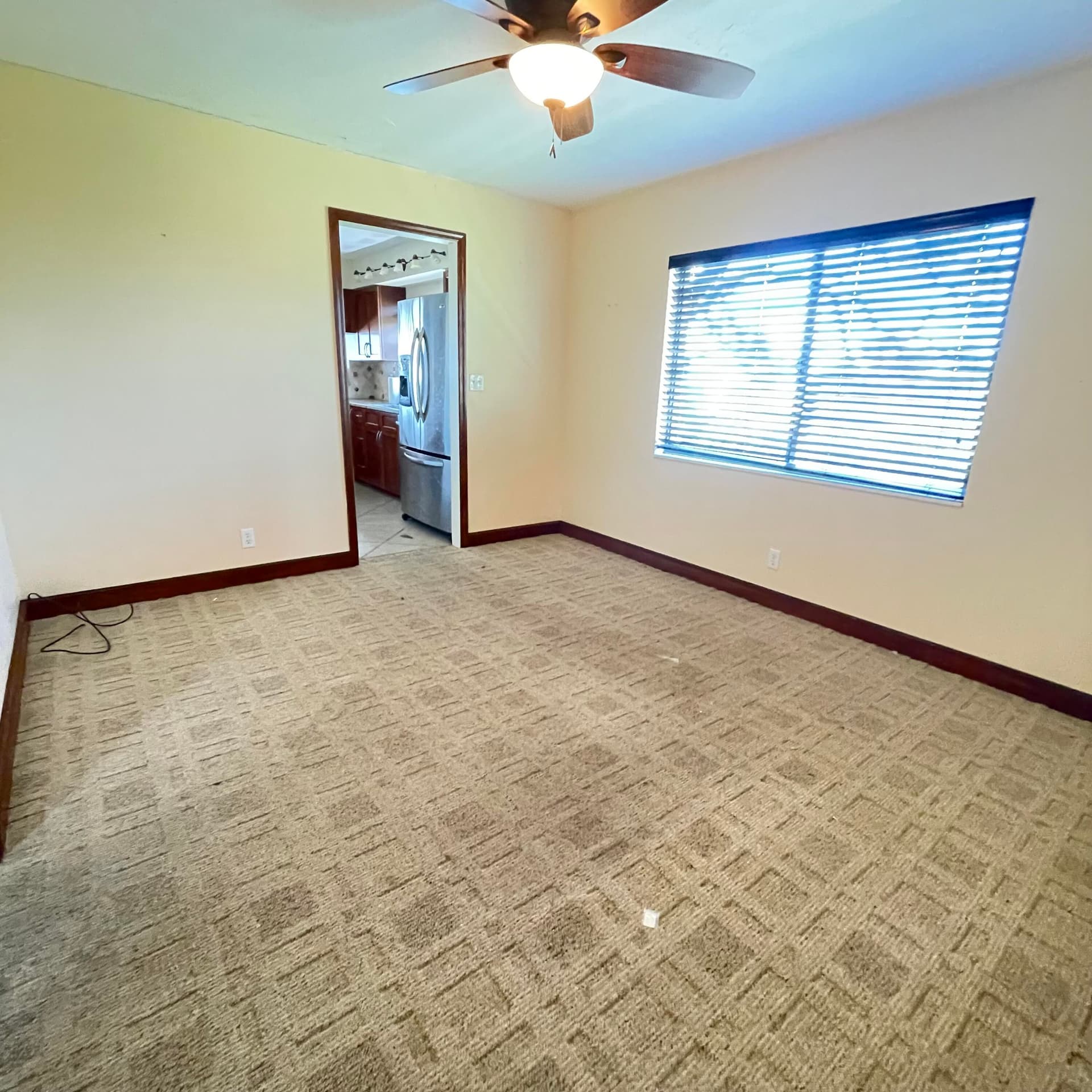 1540 Riverside Drive 14 photo 10