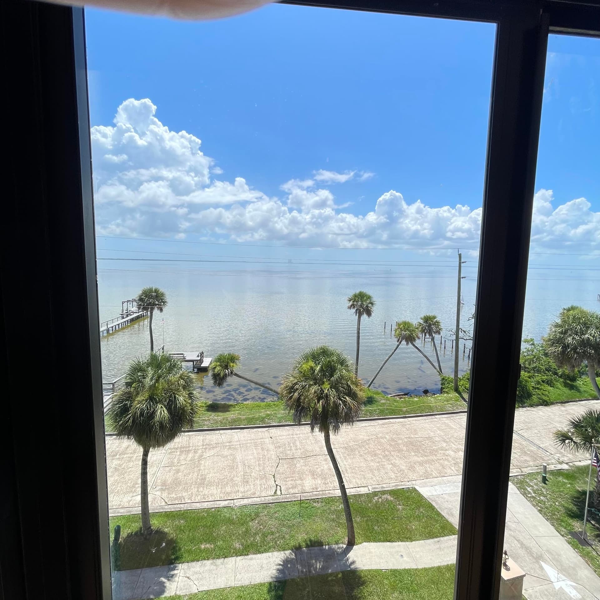 1540 Riverside Drive 14 photo 18