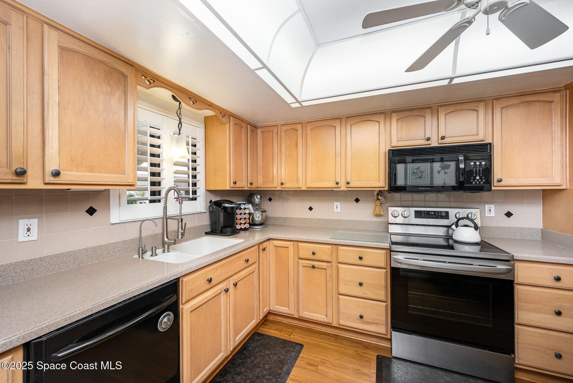 5807 N Atlantic Ave 423 photo 12