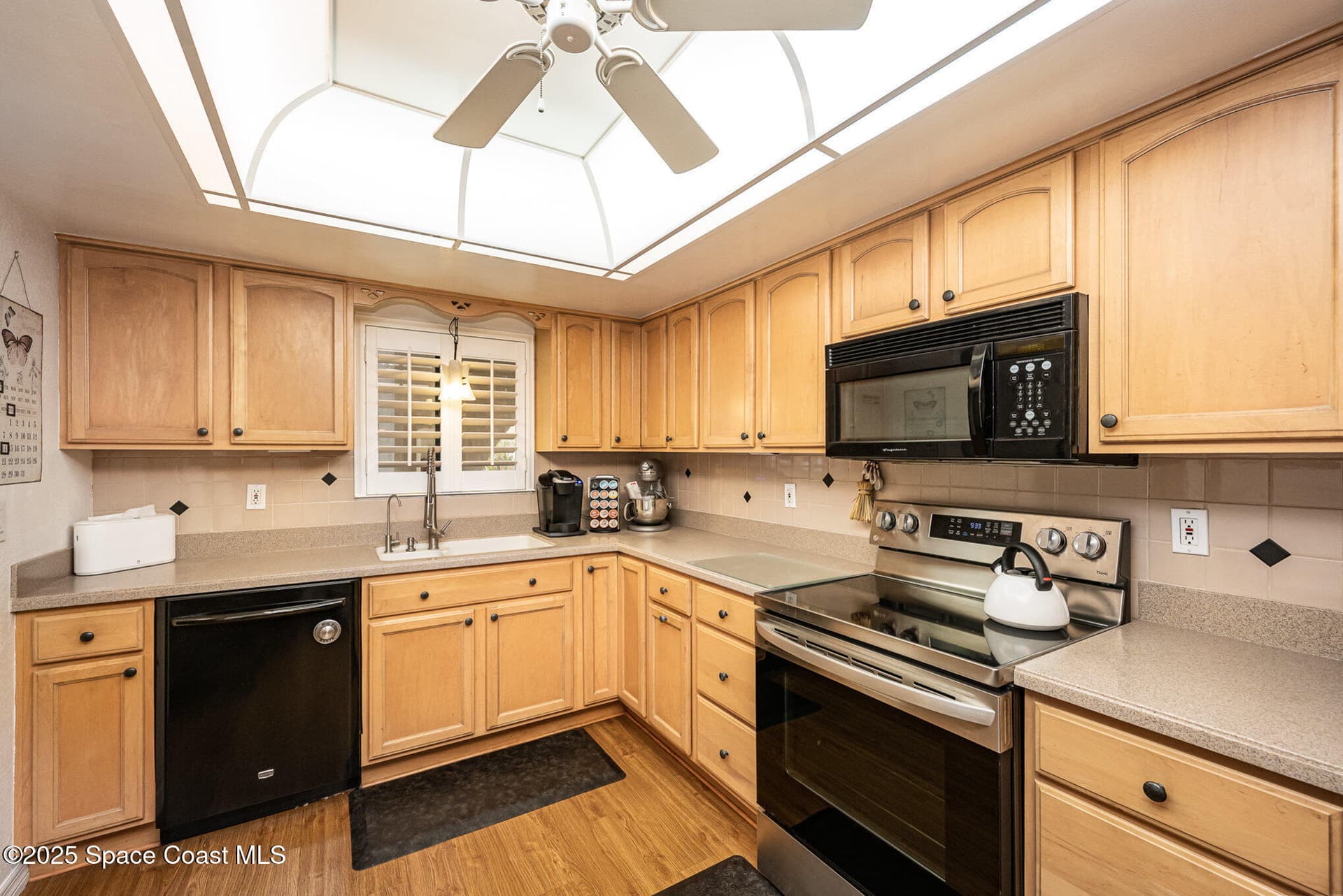 5807 N Atlantic Ave 423 photo 13