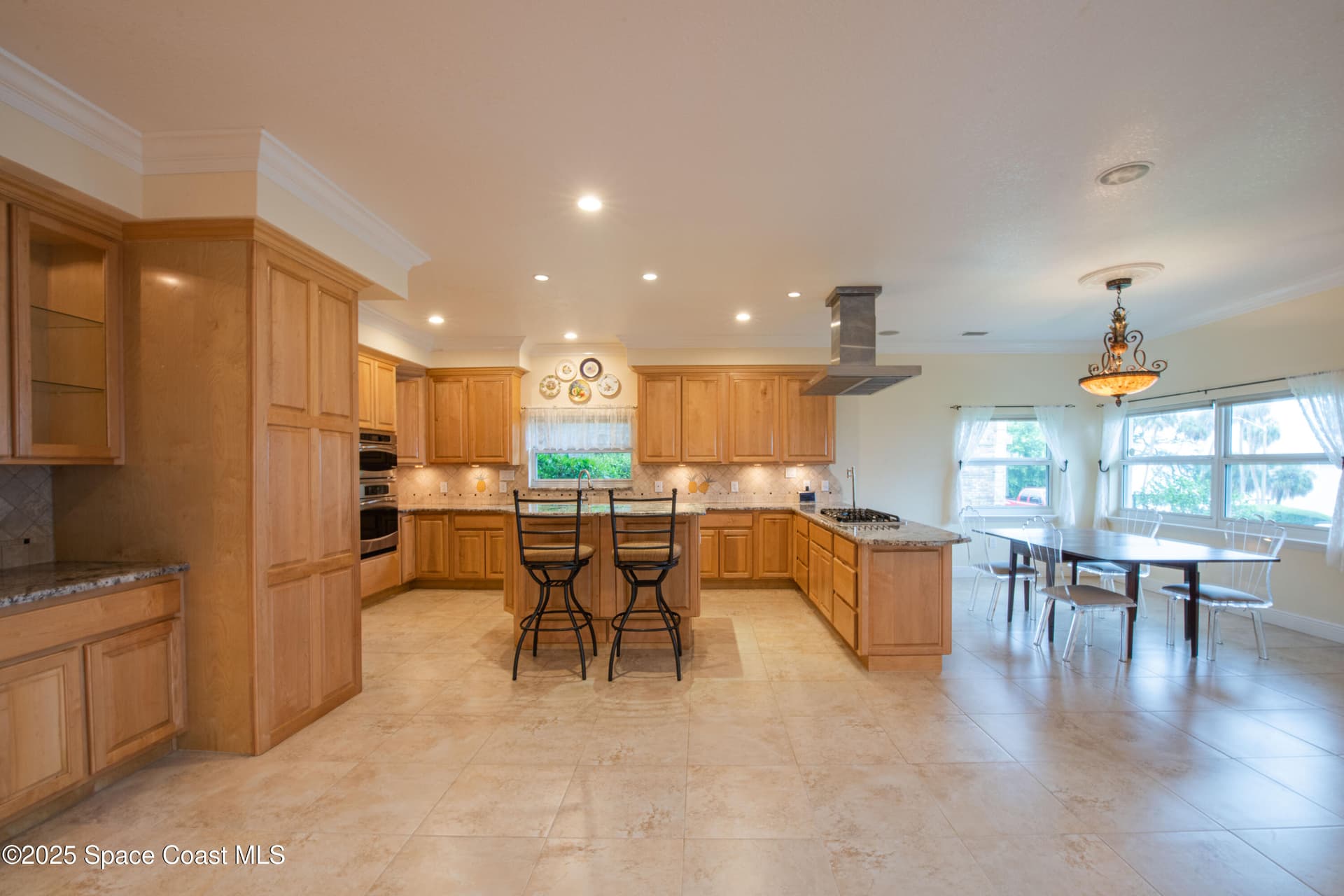 1613 N Indian River Drive photo 21