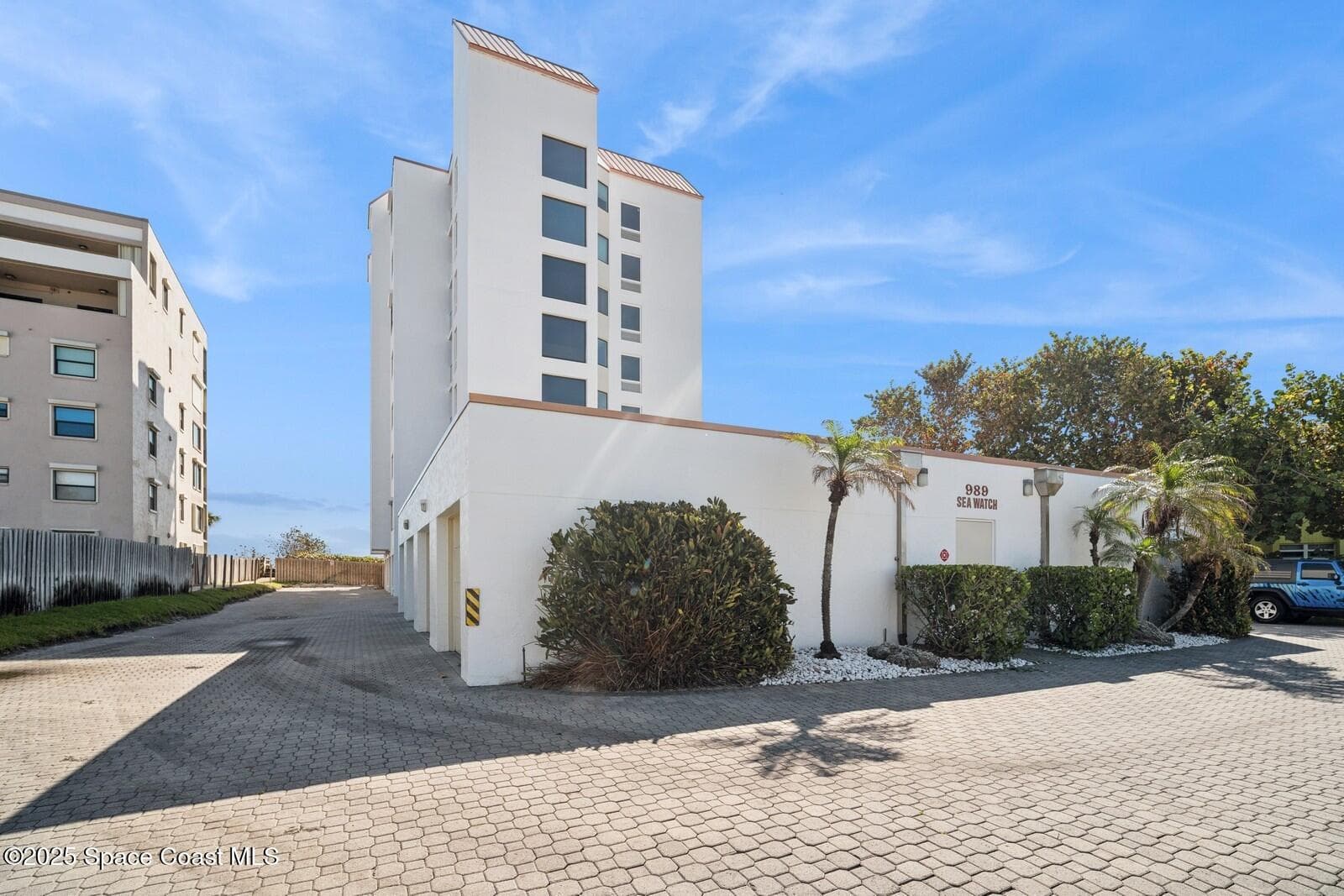 989 N Highway A1a 5 photo 2