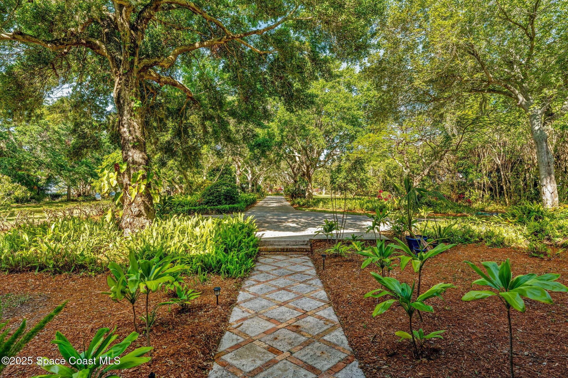 9340 S Tropical Trail photo 14