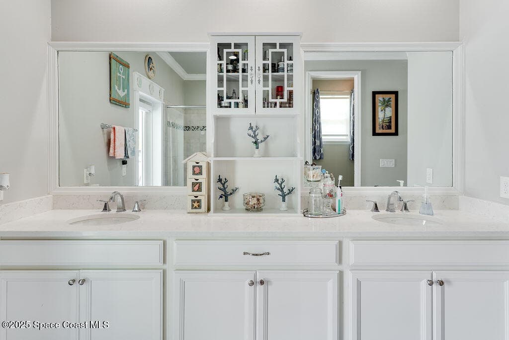 5250 Riveredge Drive photo 20