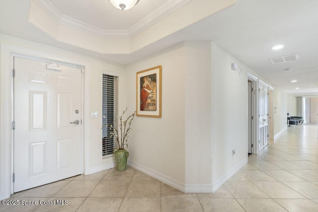 4180 N Hwy A1a 305b photo 3