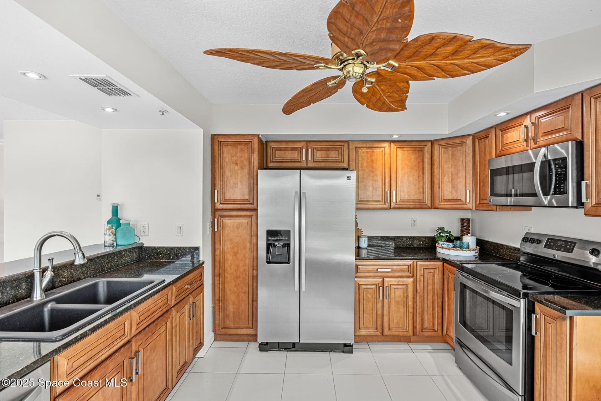 1155 S Atlantic Avenue 203 photo 24