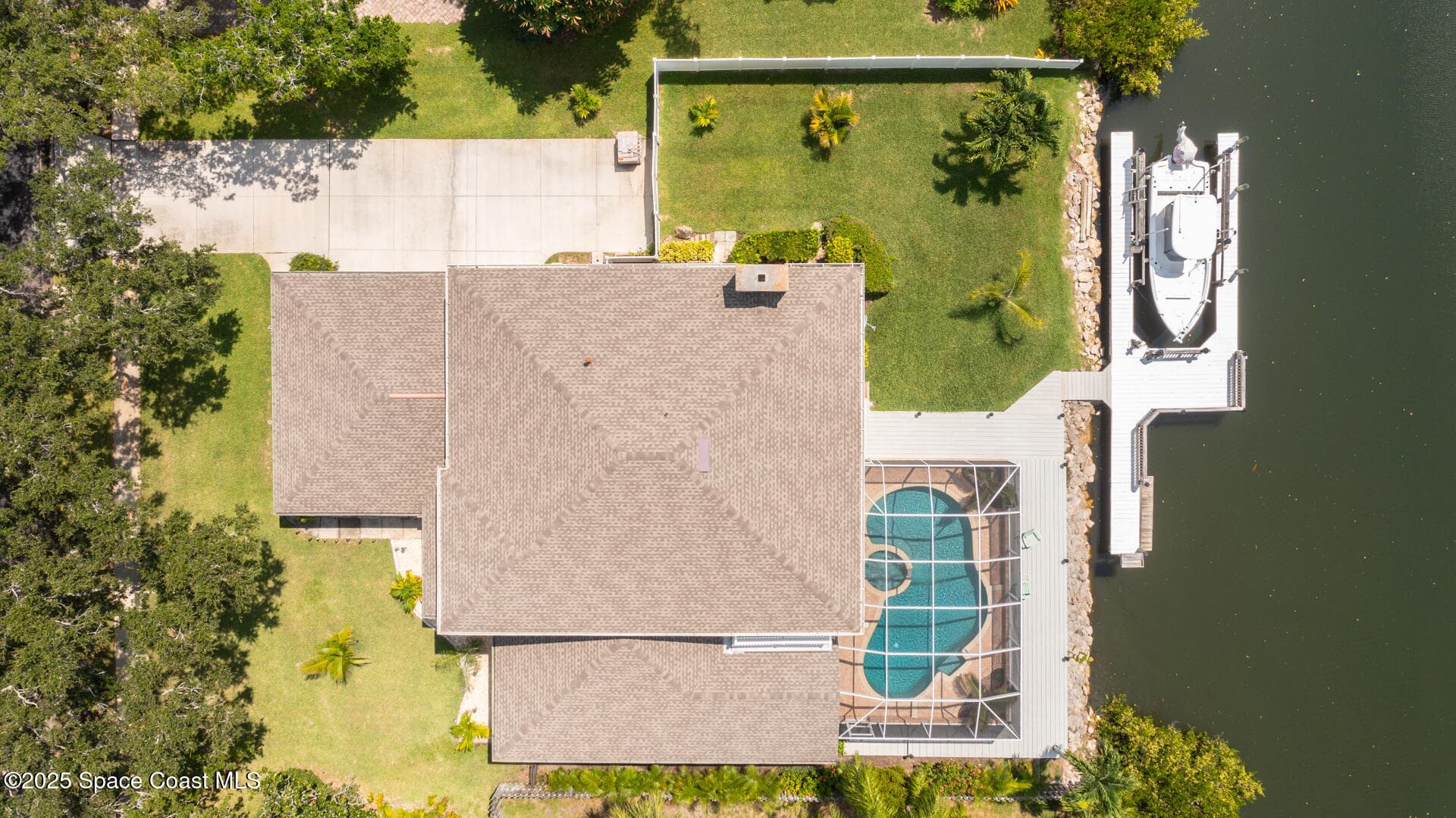 138 Windward Way photo 3