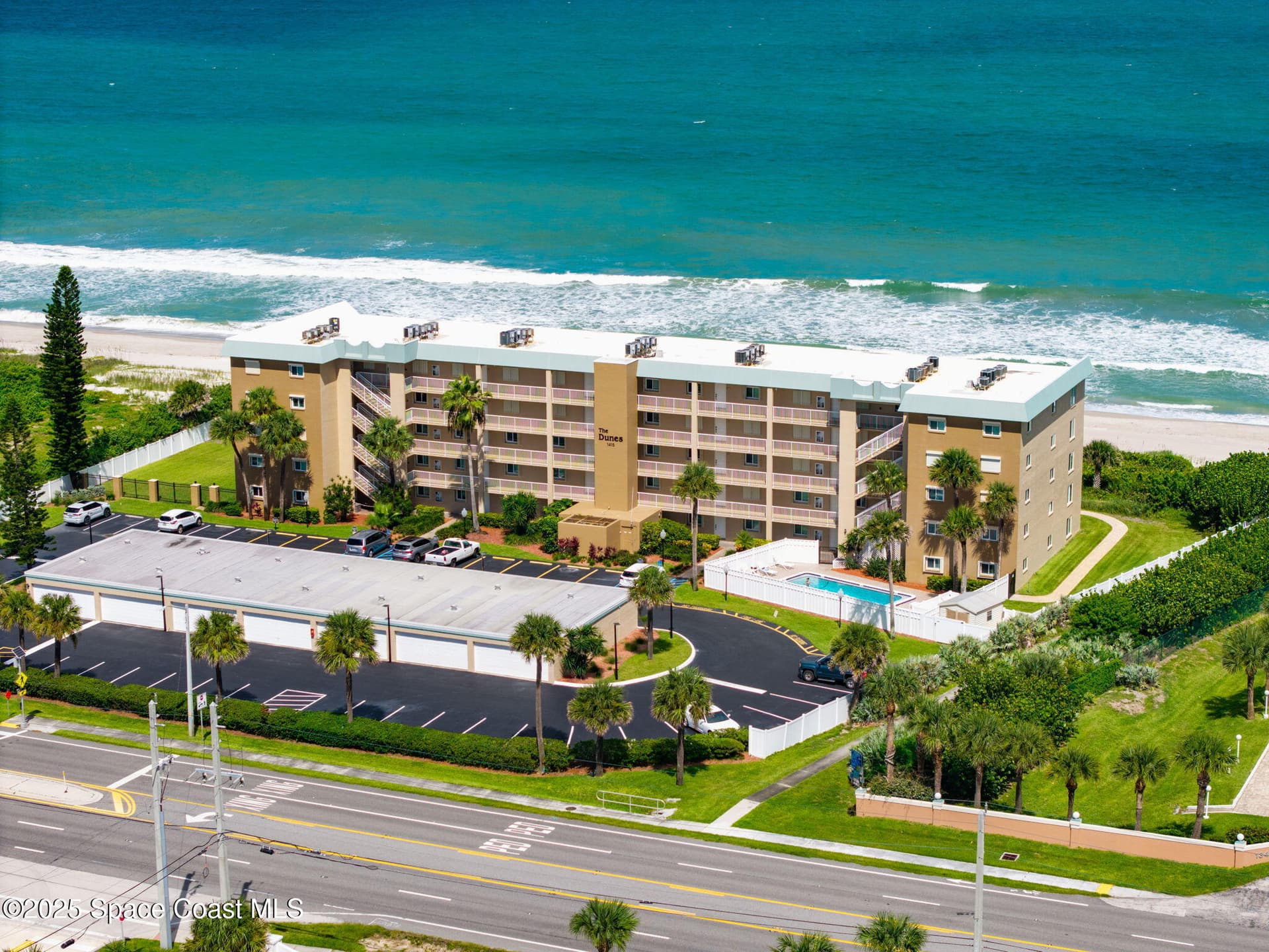 1415 N Highway A1a 206 photo 1
